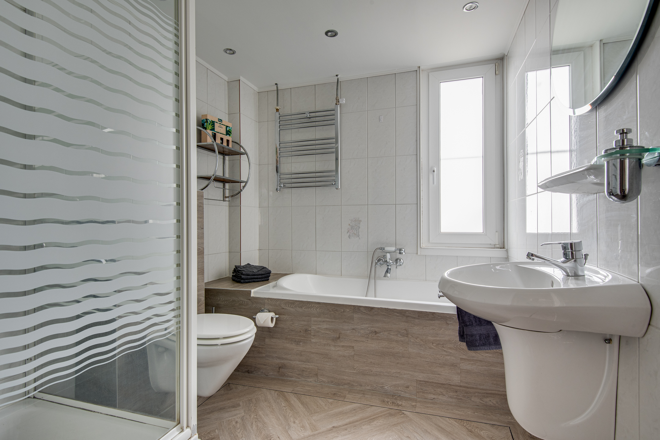 5 Rooms Rooms,1 BathroomBathrooms,Woonhuis,Te Koop,1073
