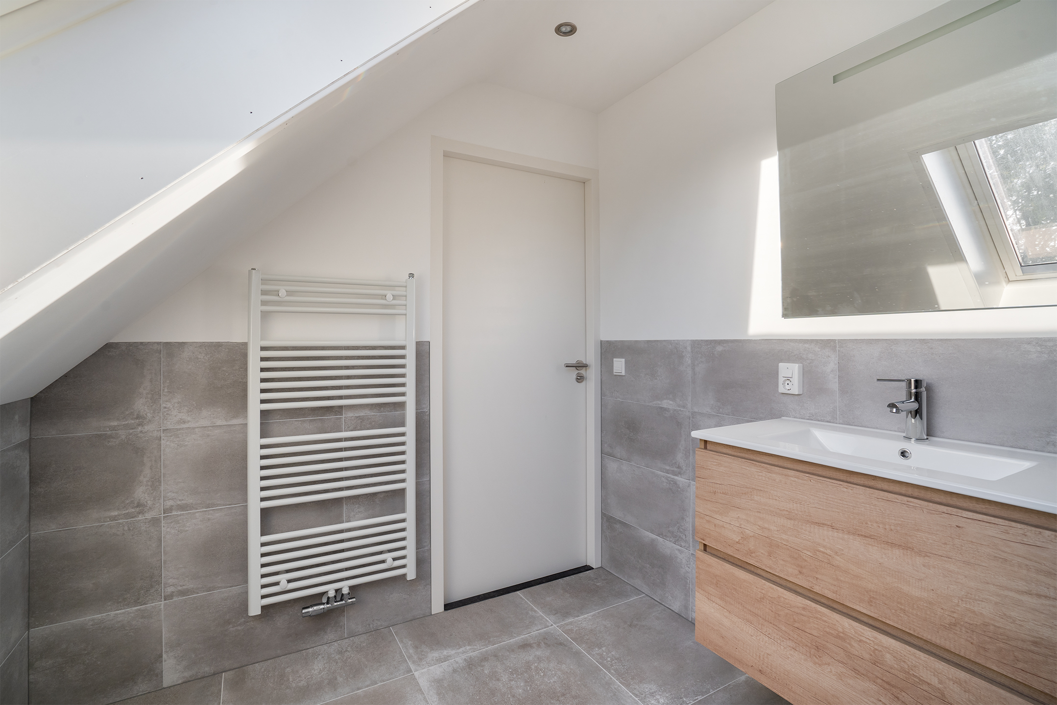 5 Rooms Rooms,2 BathroomsBathrooms,Woonhuis,Te Koop,1095