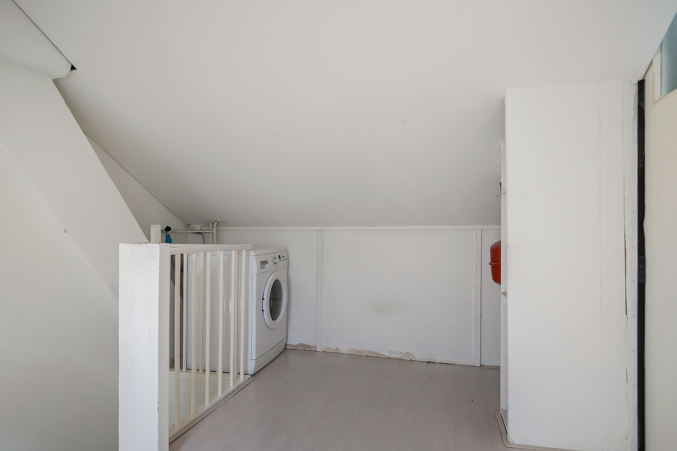 6 Rooms Rooms,1 BathroomBathrooms,Woonhuis,Te Koop,1112