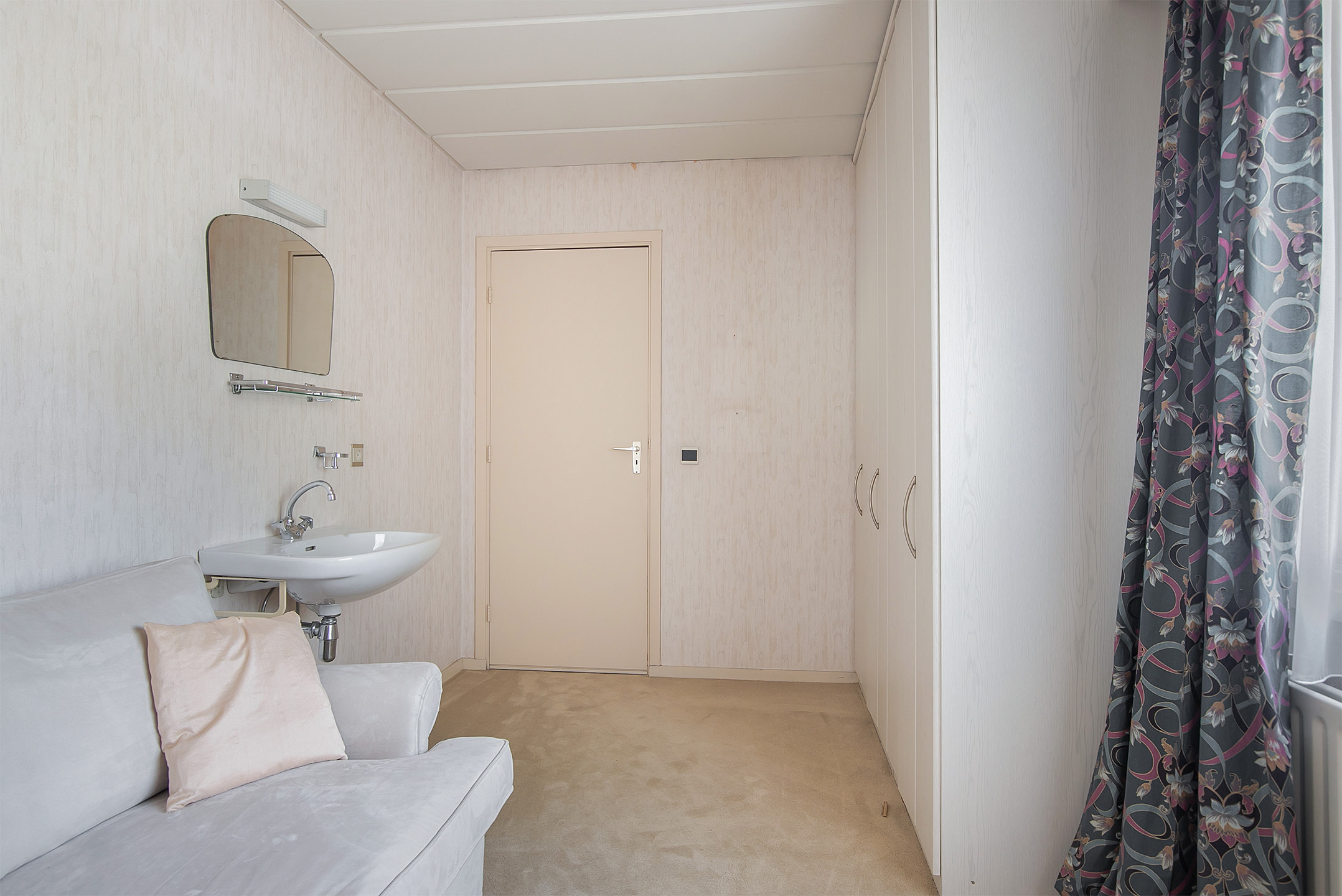 5 Rooms Rooms,2 BathroomsBathrooms,Woonhuis,Te Koop,1136