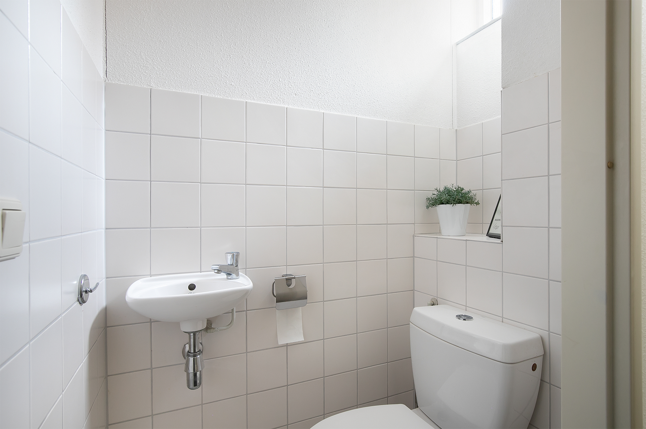 6 Rooms Rooms,1 BathroomBathrooms,Woonhuis,Te Koop,1142