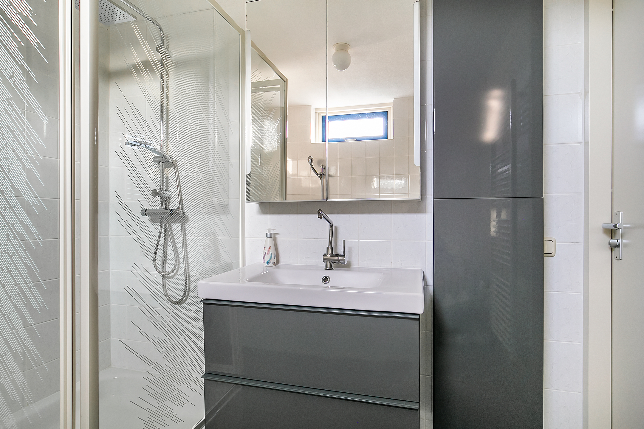 5 Rooms Rooms,1 BathroomBathrooms,Woonhuis,Te Koop,1154