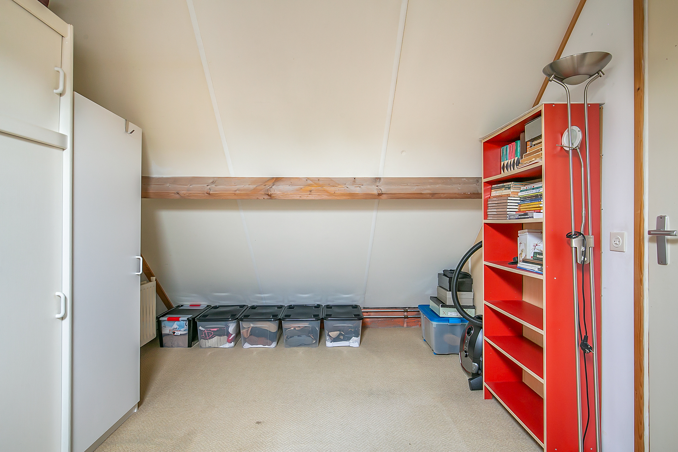 5 Rooms Rooms,1 BathroomBathrooms,Woonhuis,Te Koop,1154