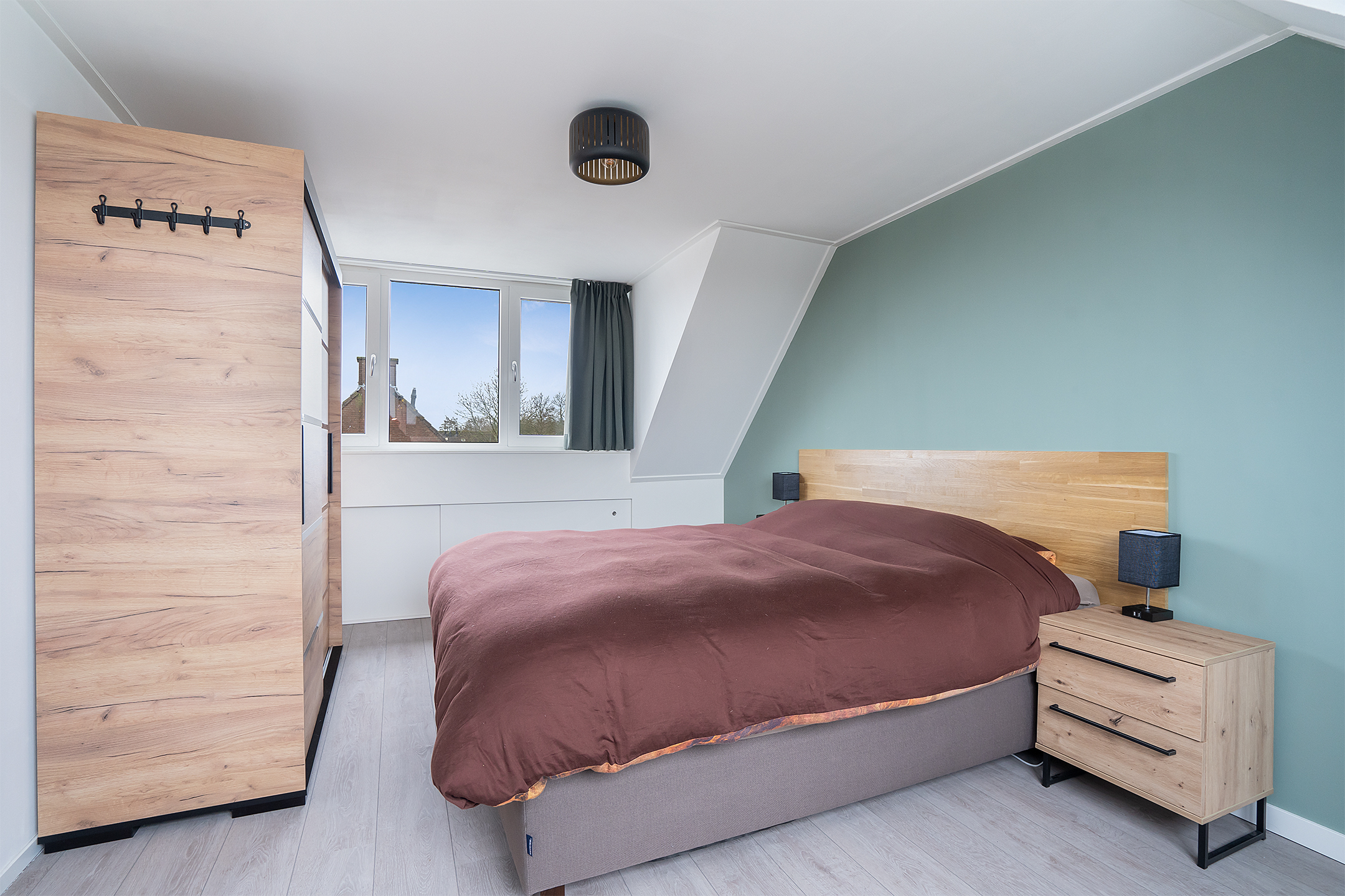 4 Bedrooms Bedrooms, ,1 BathroomBathrooms,Woonhuis,Te Koop,1227