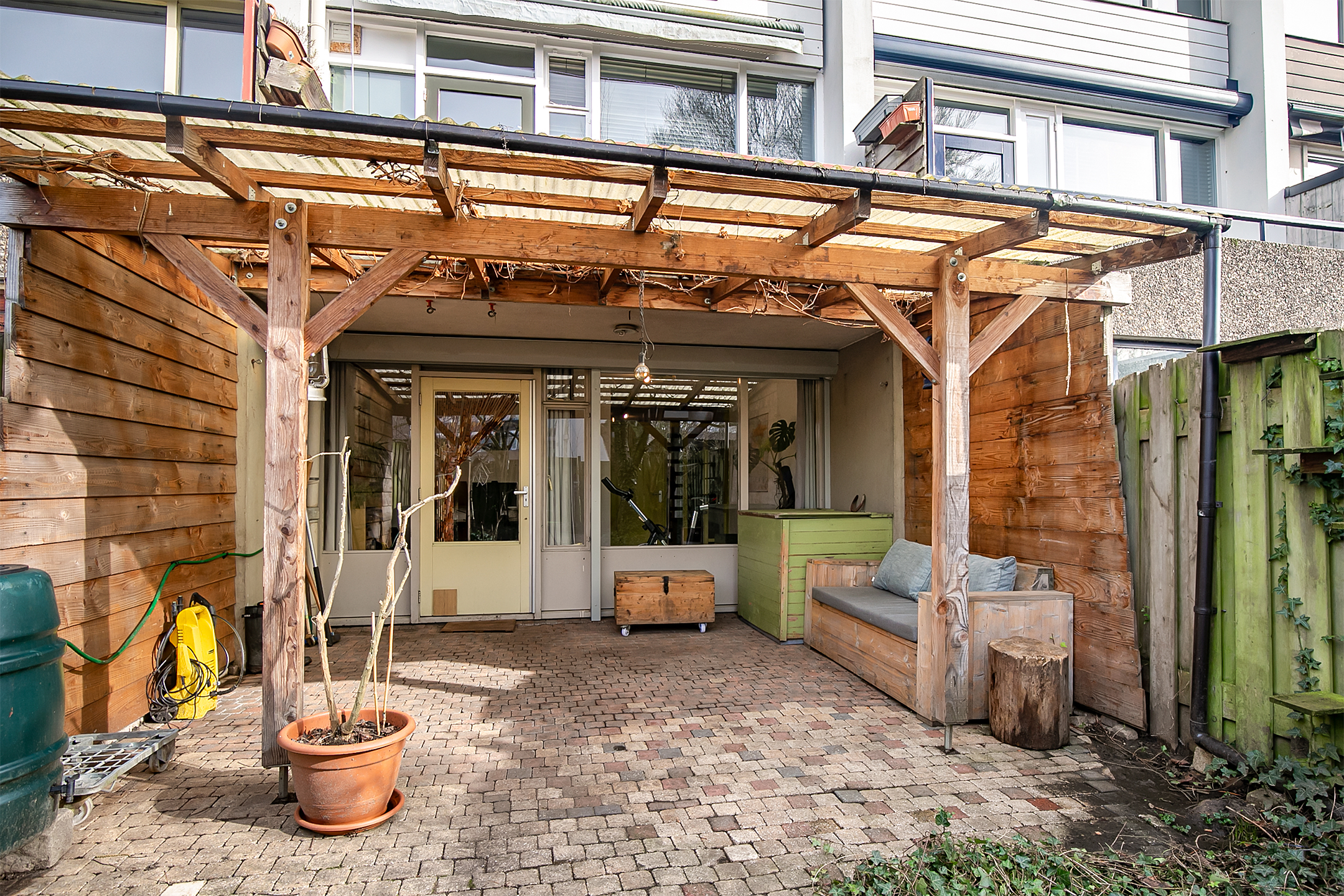 5 Rooms Rooms,1 BathroomBathrooms,Woonhuis,Te Koop,1229
