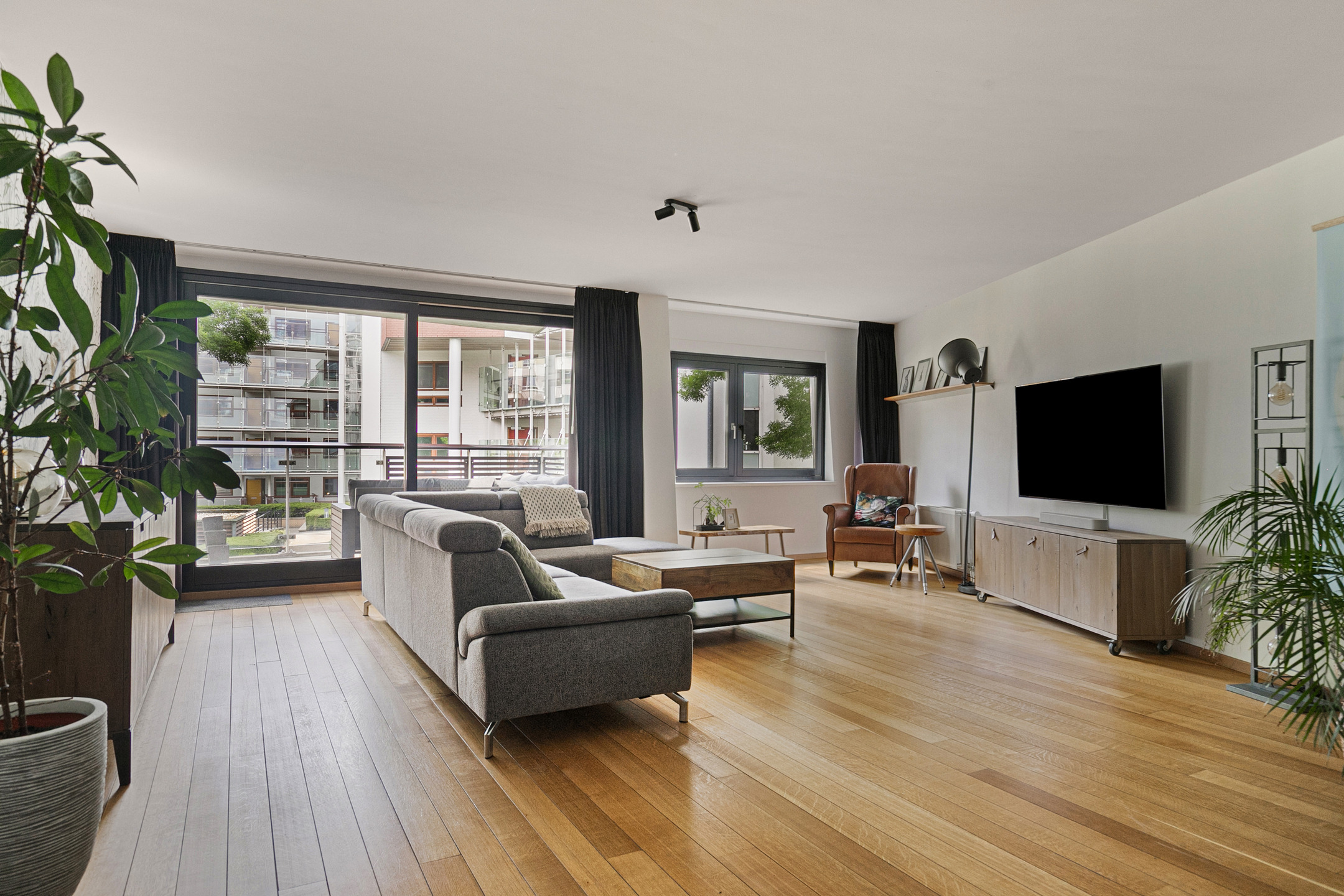 2 Bedrooms Bedrooms, ,1 BathroomBathrooms,Appartement,Te Koop,1290