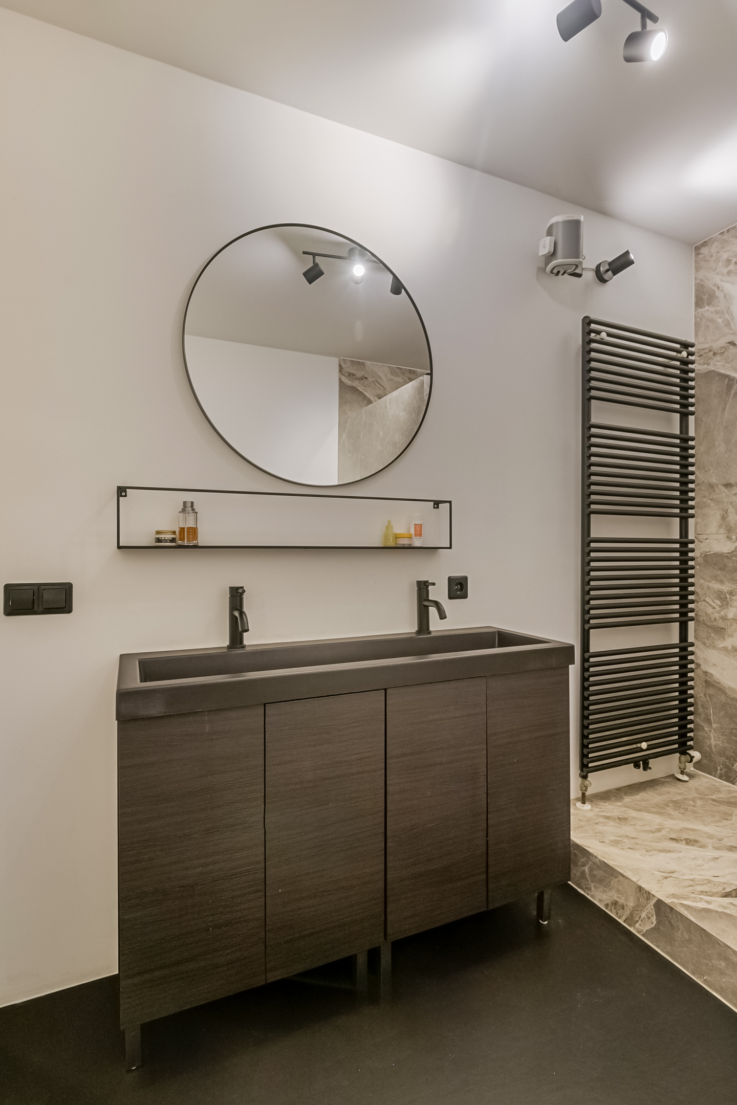2 Bedrooms Bedrooms, ,1 BathroomBathrooms,Appartement,Te Koop,1290
