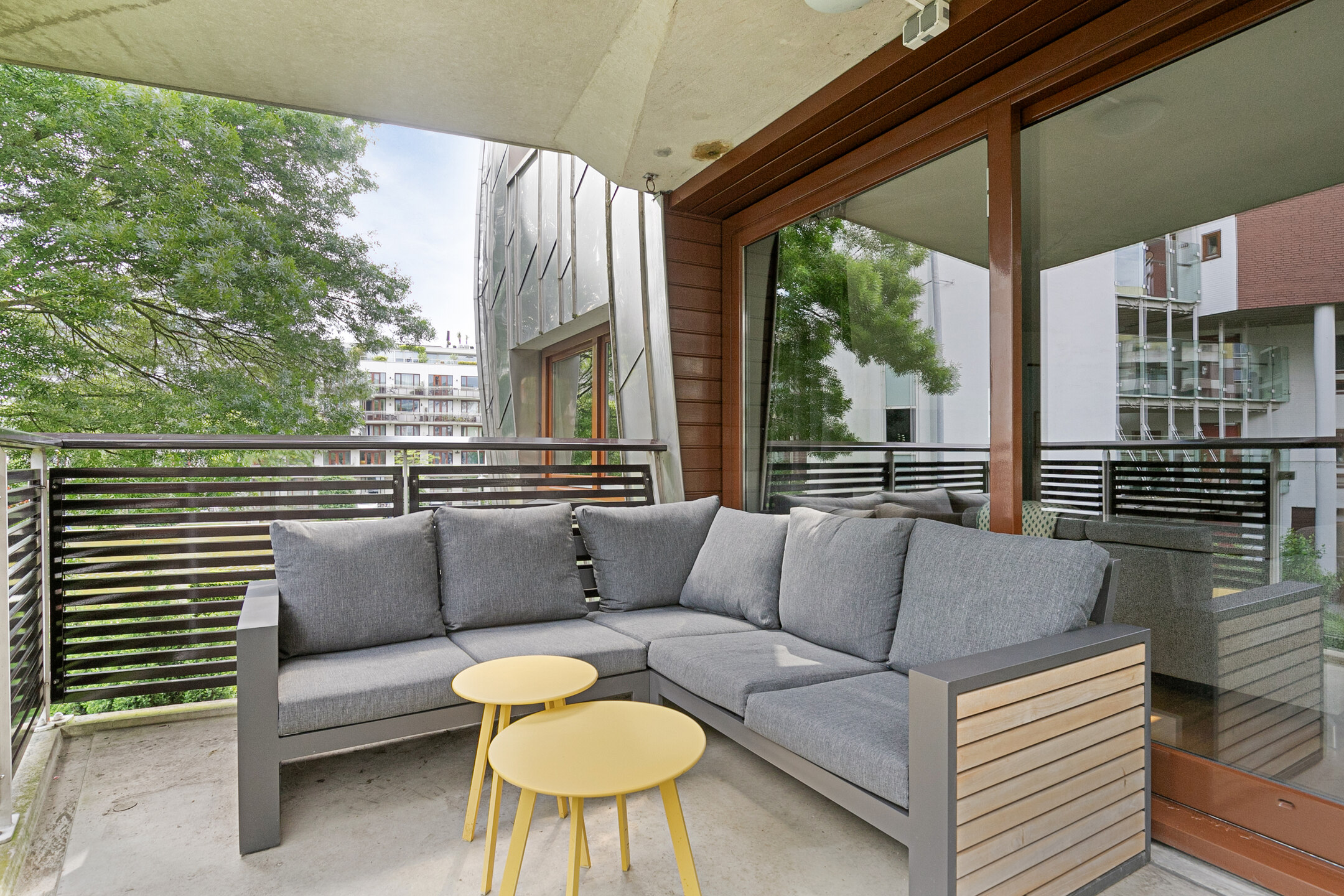 2 Bedrooms Bedrooms, ,1 BathroomBathrooms,Appartement,Te Koop,1290