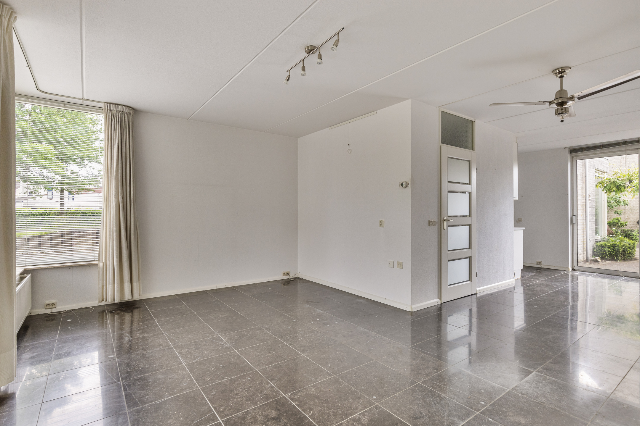 5 Rooms Rooms,1 BathroomBathrooms,Woonhuis,Te Koop,1293