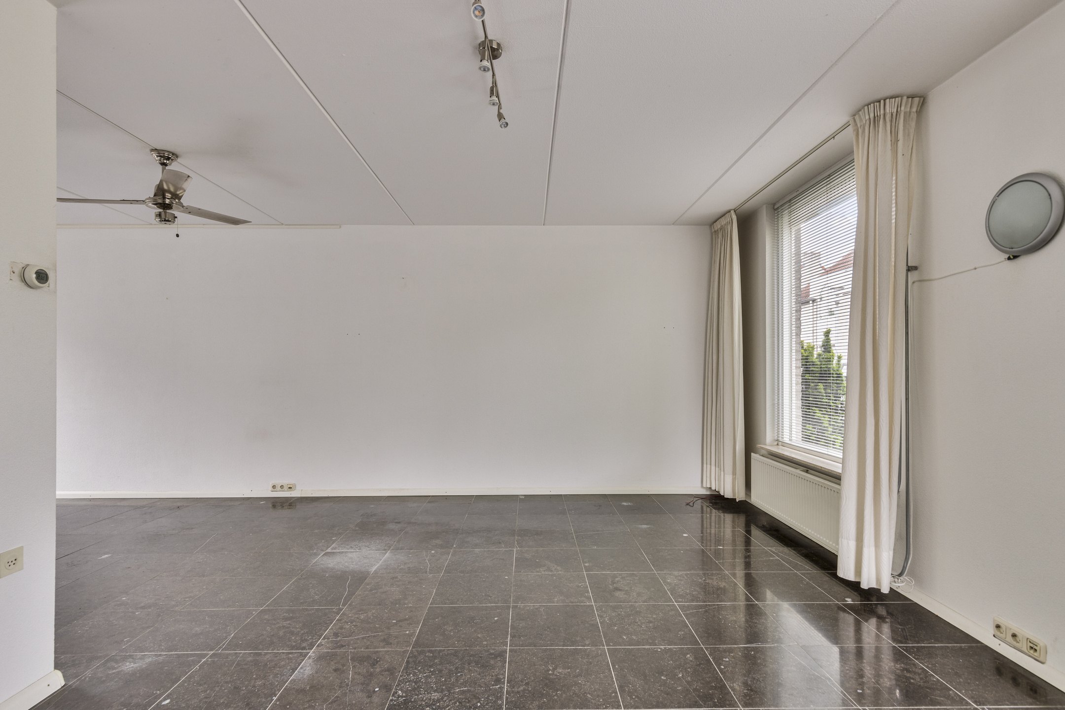 5 Rooms Rooms,1 BathroomBathrooms,Woonhuis,Te Koop,1293
