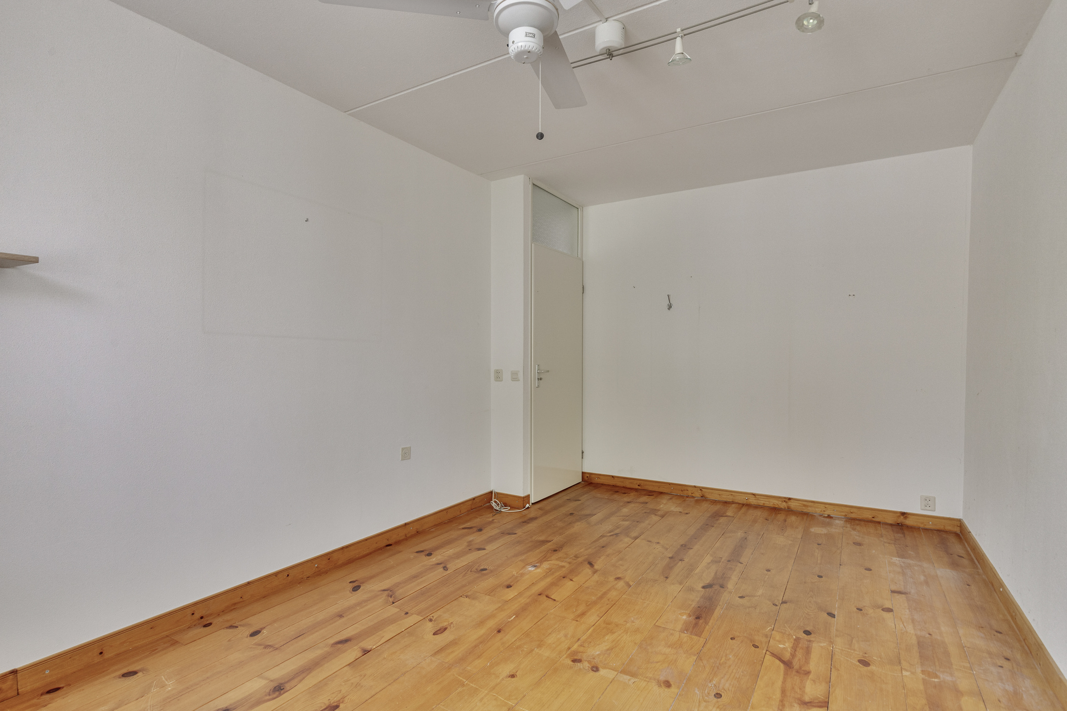 5 Rooms Rooms,1 BathroomBathrooms,Woonhuis,Te Koop,1293