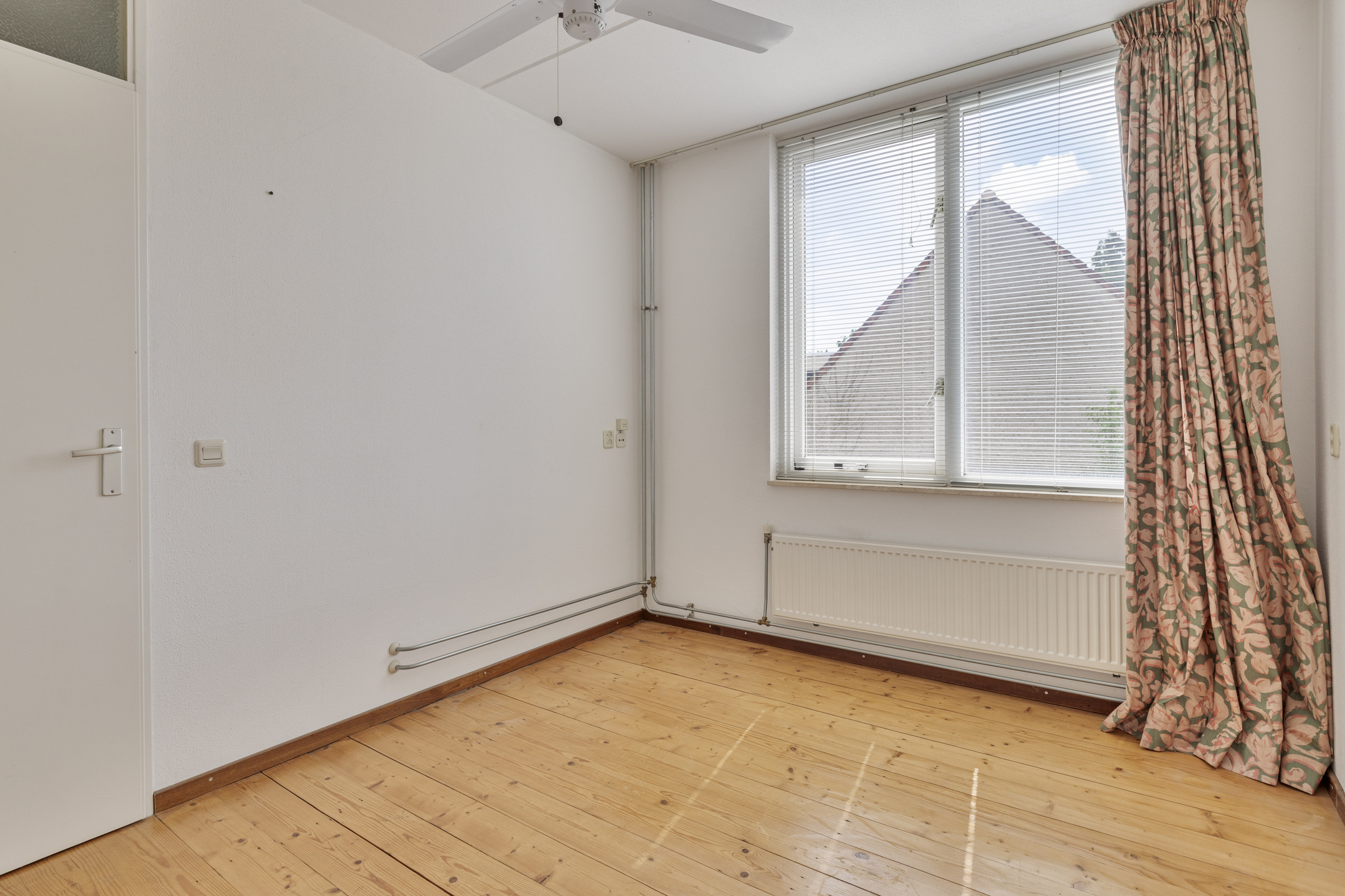 5 Rooms Rooms,1 BathroomBathrooms,Woonhuis,Te Koop,1293