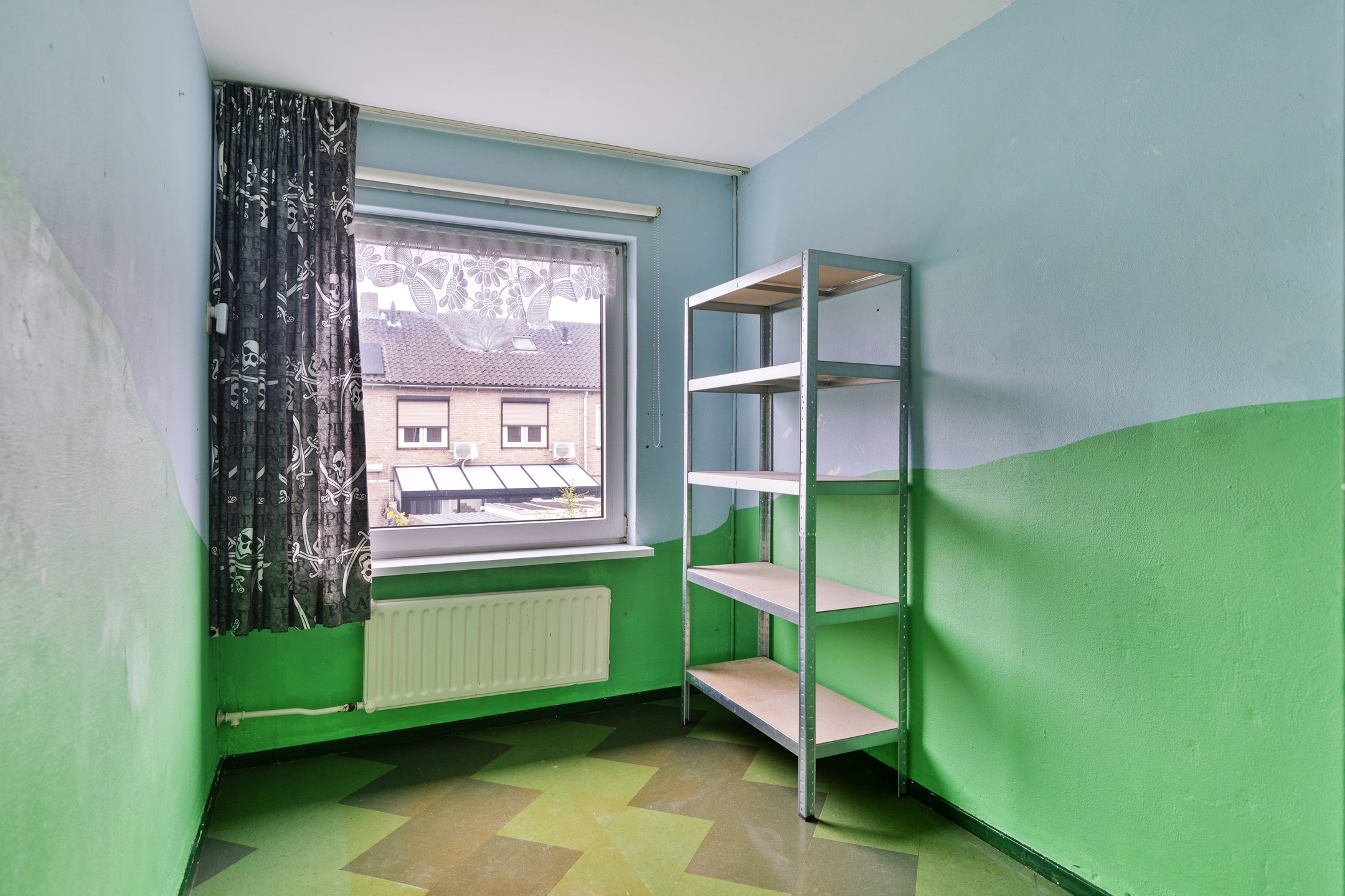 5 Rooms Rooms,1 BathroomBathrooms,Woonhuis,Te Koop,1299