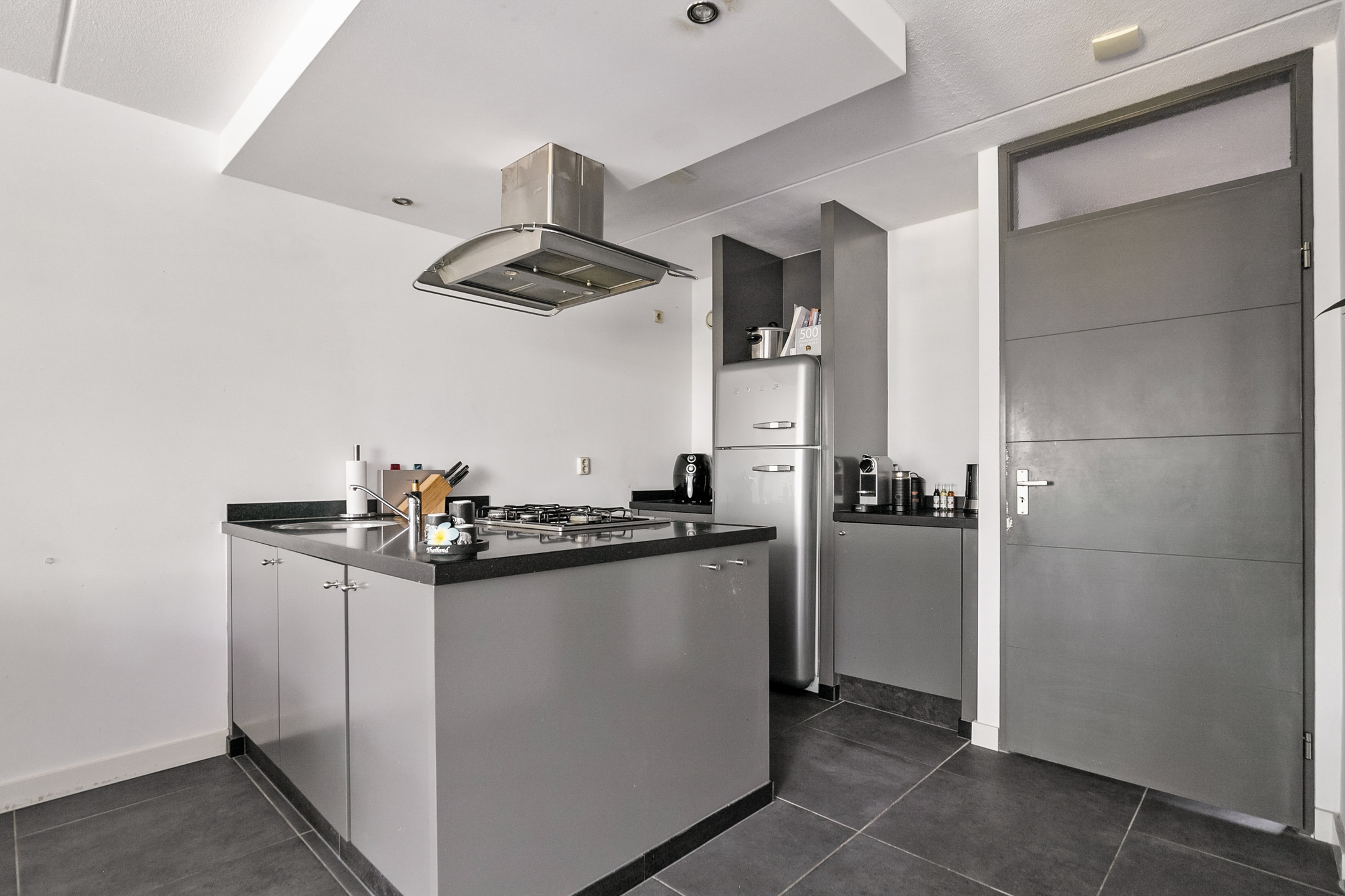 2 Bedrooms Bedrooms, ,1 BathroomBathrooms,Appartement,Te Koop,1302