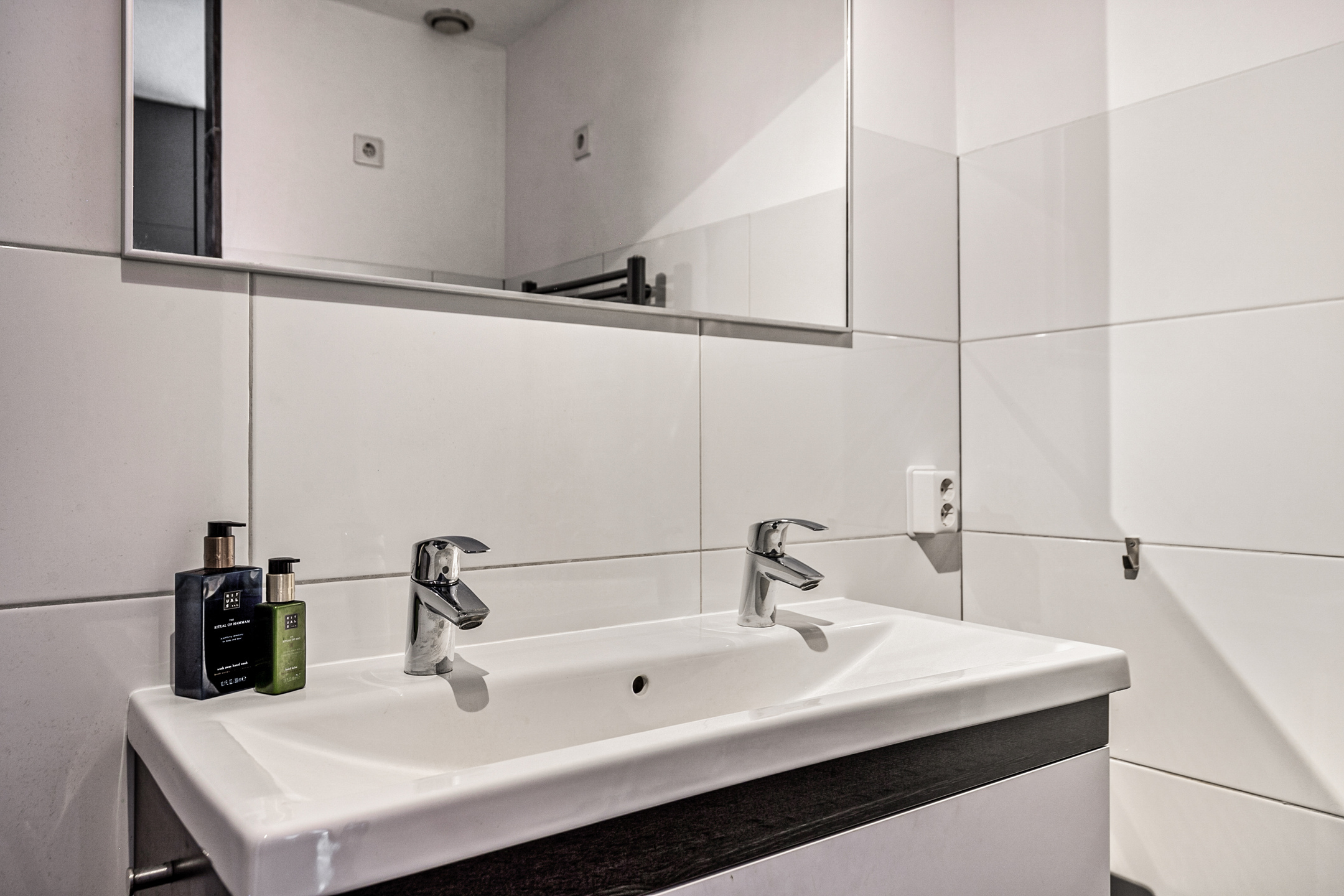 2 Bedrooms Bedrooms, ,1 BathroomBathrooms,Appartement,Te Koop,1302
