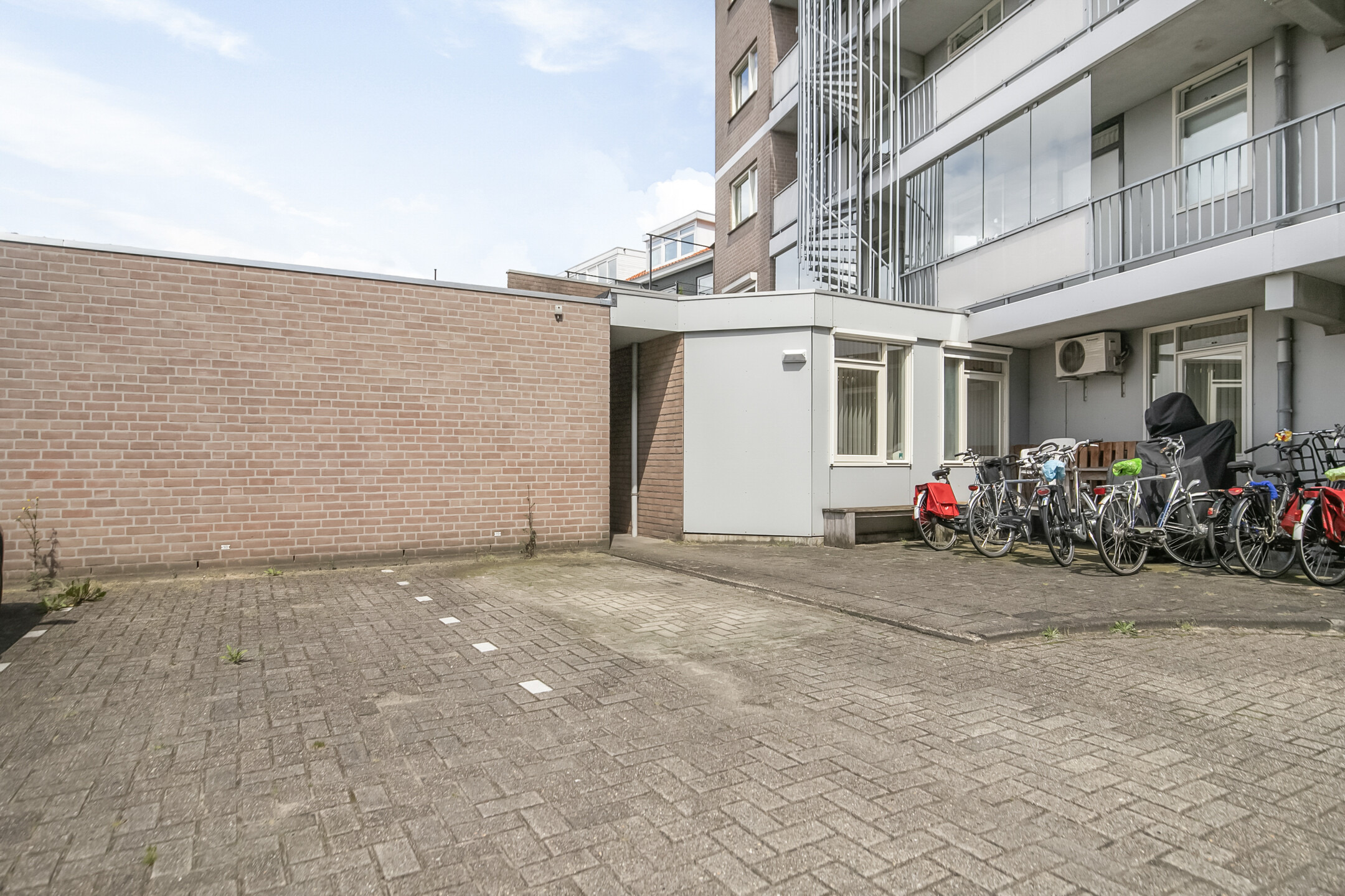 2 Bedrooms Bedrooms, ,1 BathroomBathrooms,Appartement,Te Koop,1302