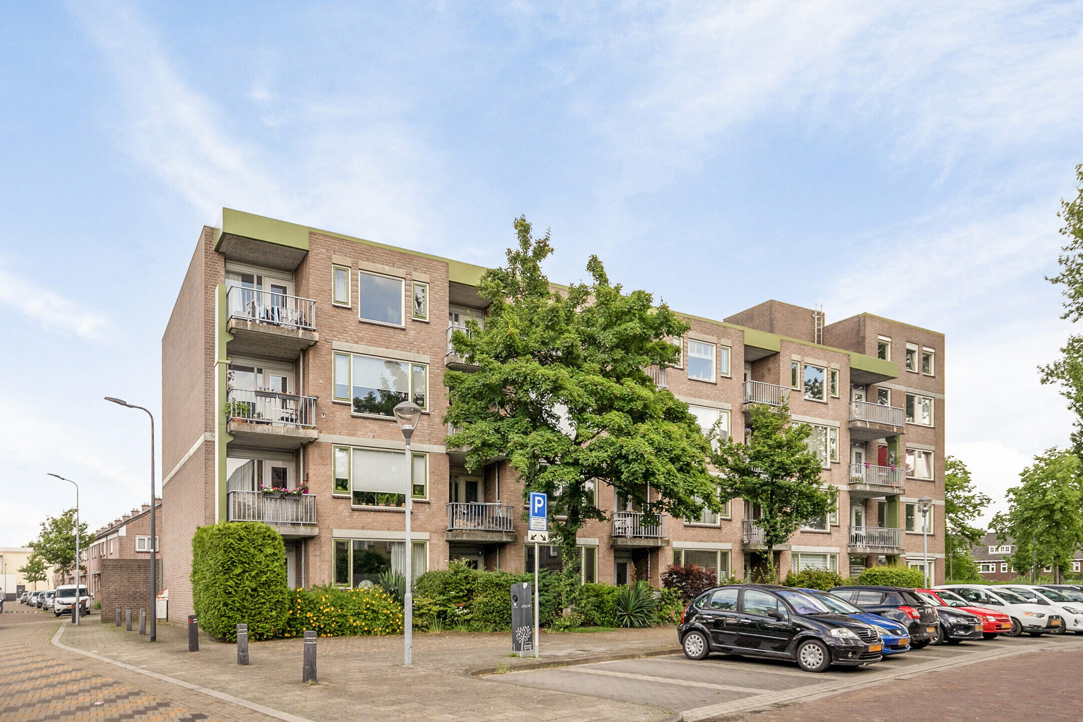 2 Bedrooms Bedrooms, ,1 BathroomBathrooms,Appartement,Te Koop,1302