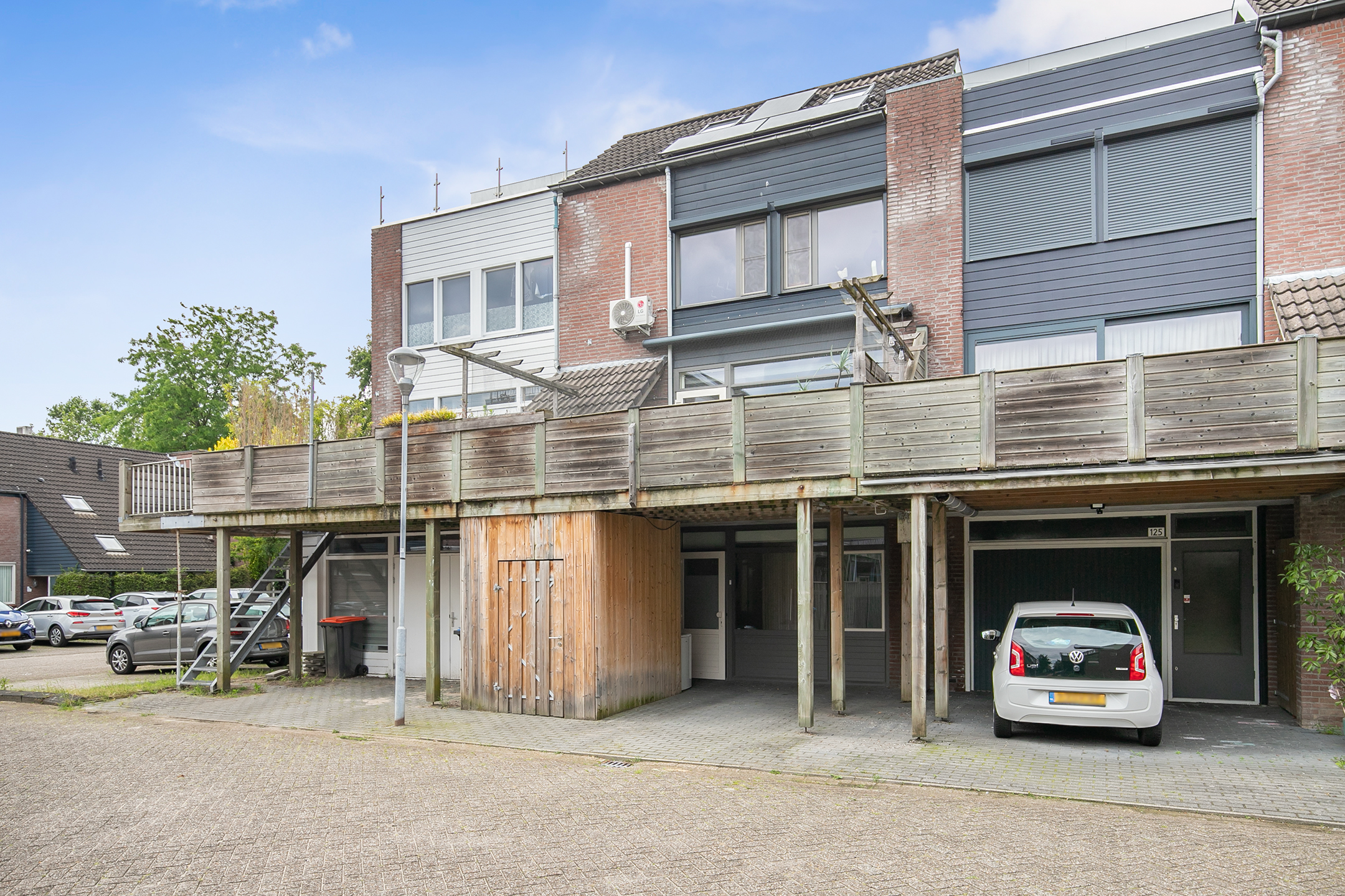 7 Rooms Rooms,2 BathroomsBathrooms,Woonhuis,Te Koop,1305