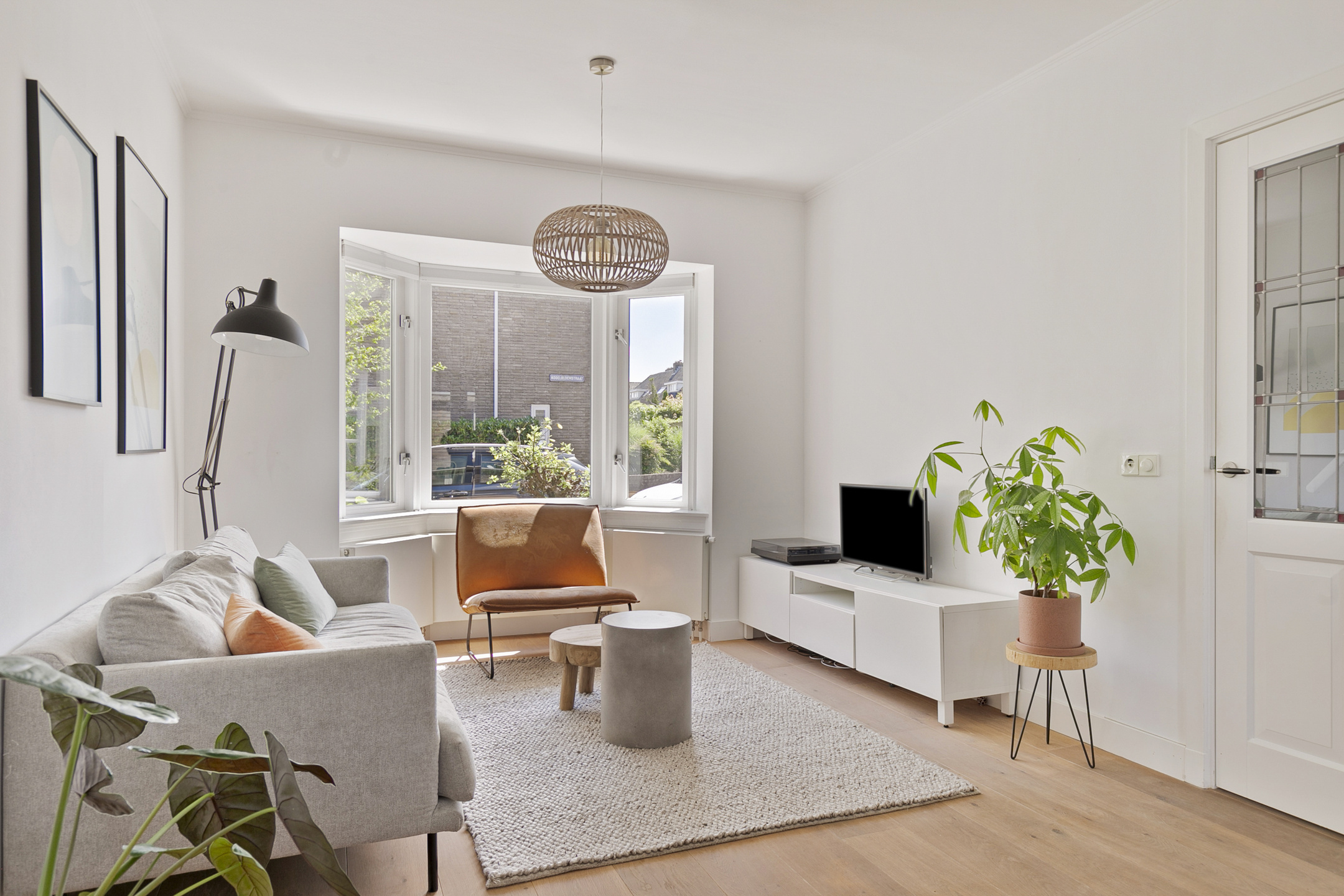 6 Rooms Rooms,1 BathroomBathrooms,Woonhuis,Te Koop,1311