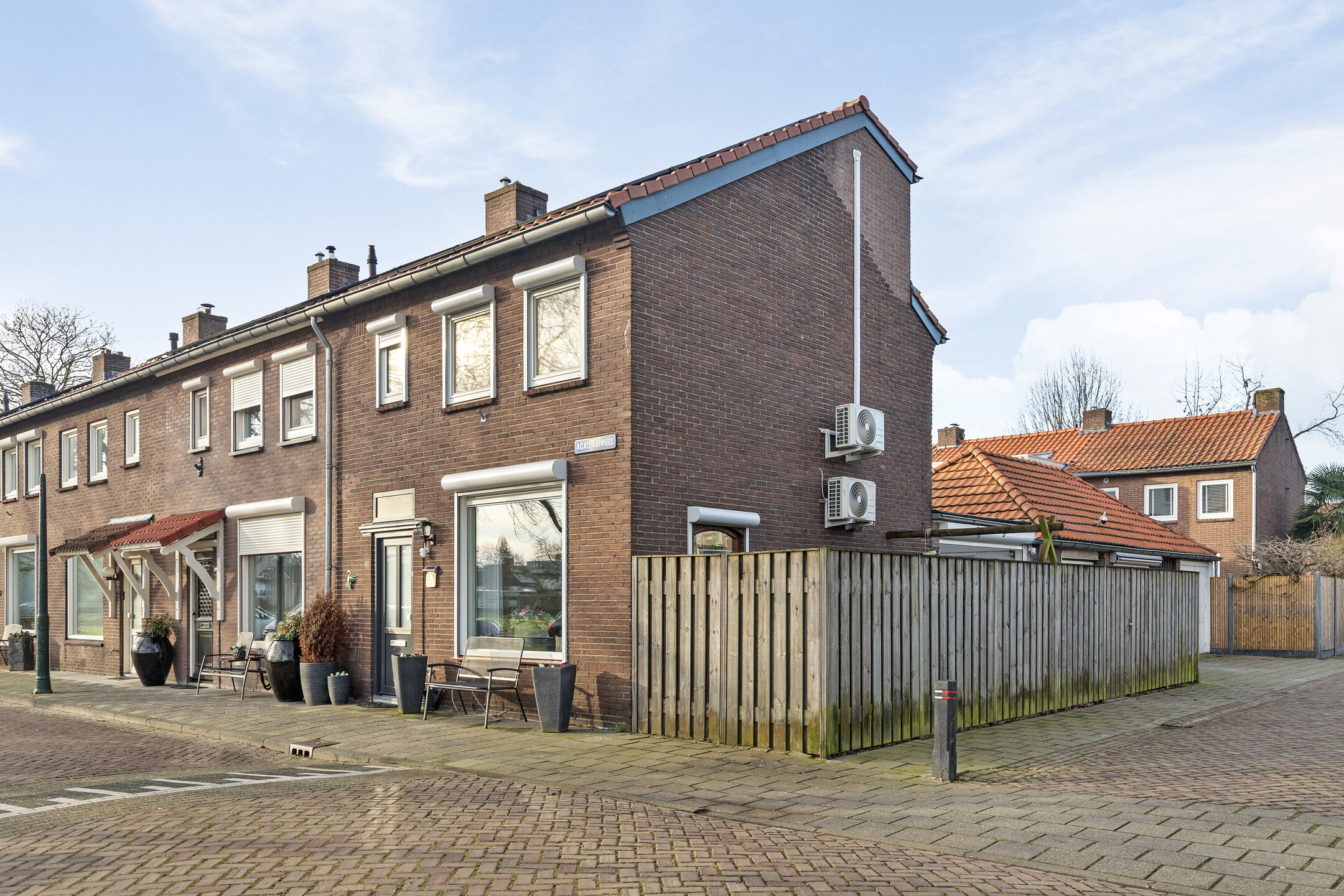 4 Rooms Rooms,1 BathroomBathrooms,Woonhuis,Te Koop,1431