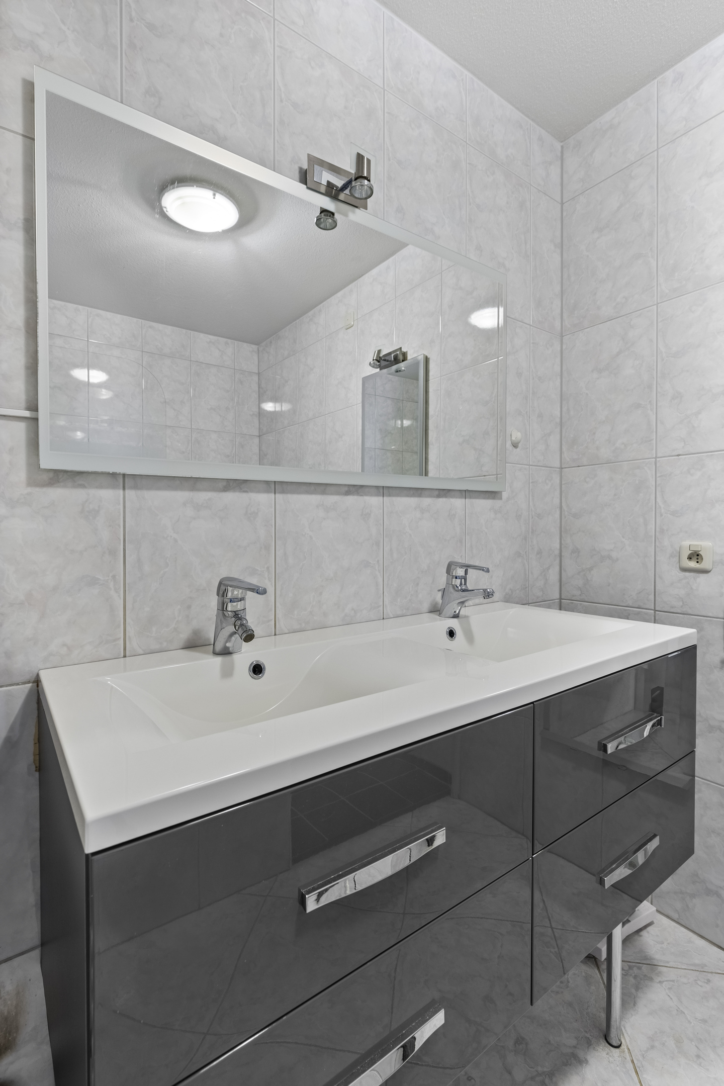 1 Bedroom Bedrooms, ,1 BathroomBathrooms,Appartement,Te Koop,1432