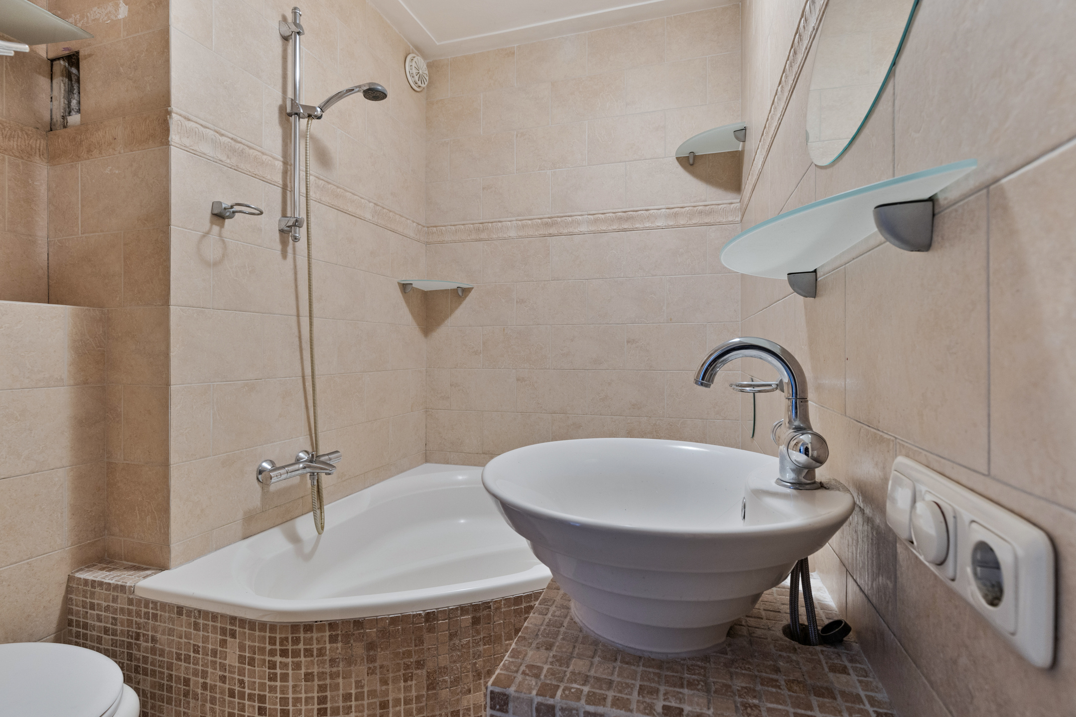 2 Bedrooms Bedrooms, ,1 BathroomBathrooms,Appartement,Te Koop,1434