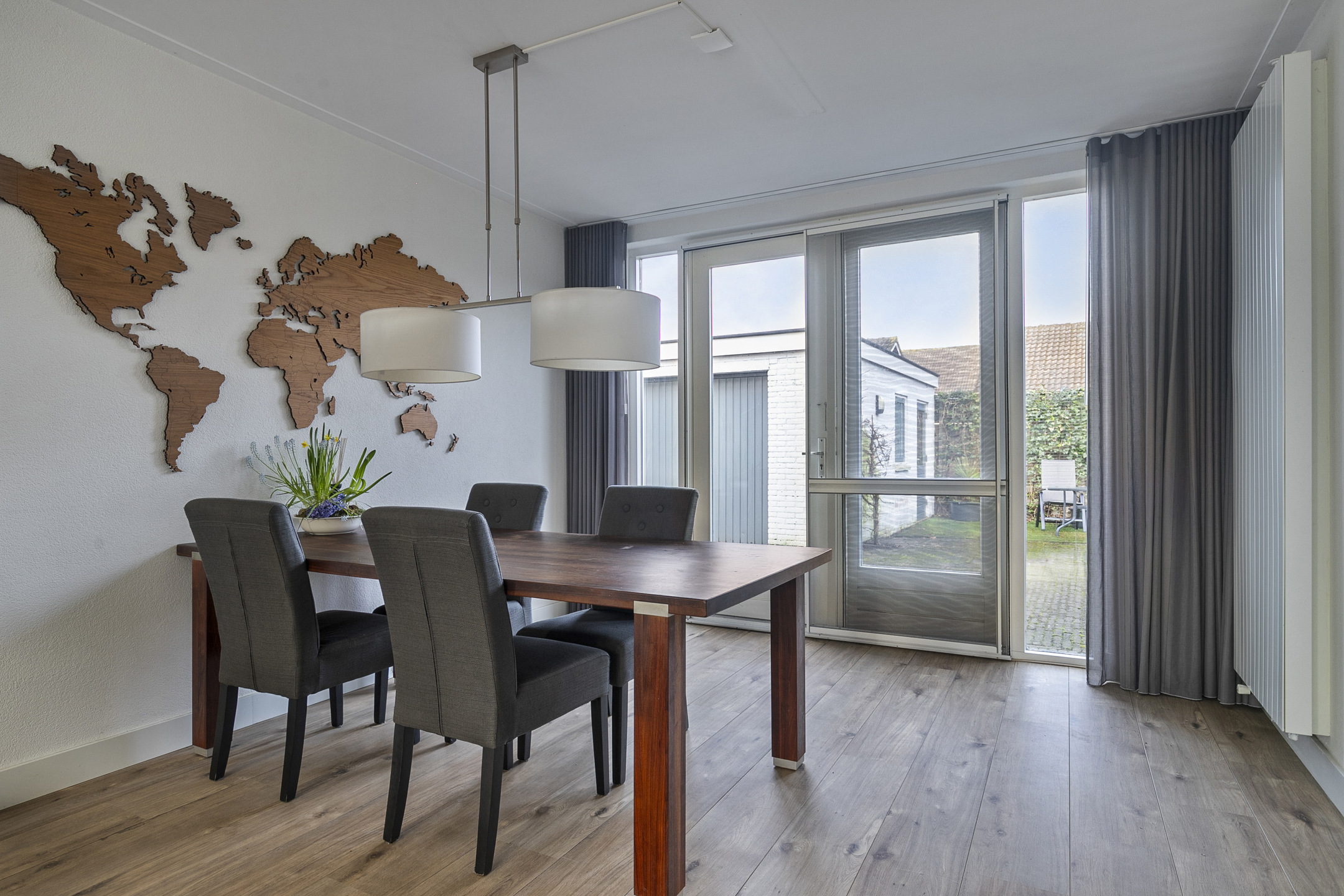 5 Rooms Rooms,1 BathroomBathrooms,Woonhuis,Te Koop,1440