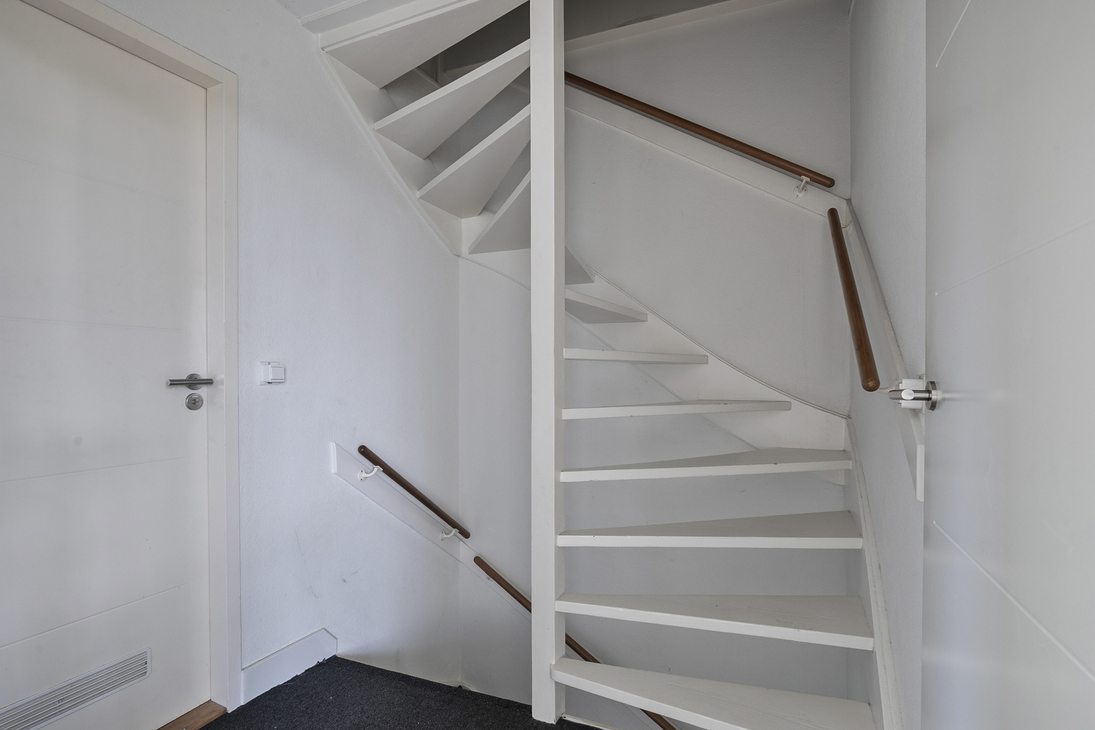 5 Rooms Rooms,1 BathroomBathrooms,Woonhuis,Te Koop,1440