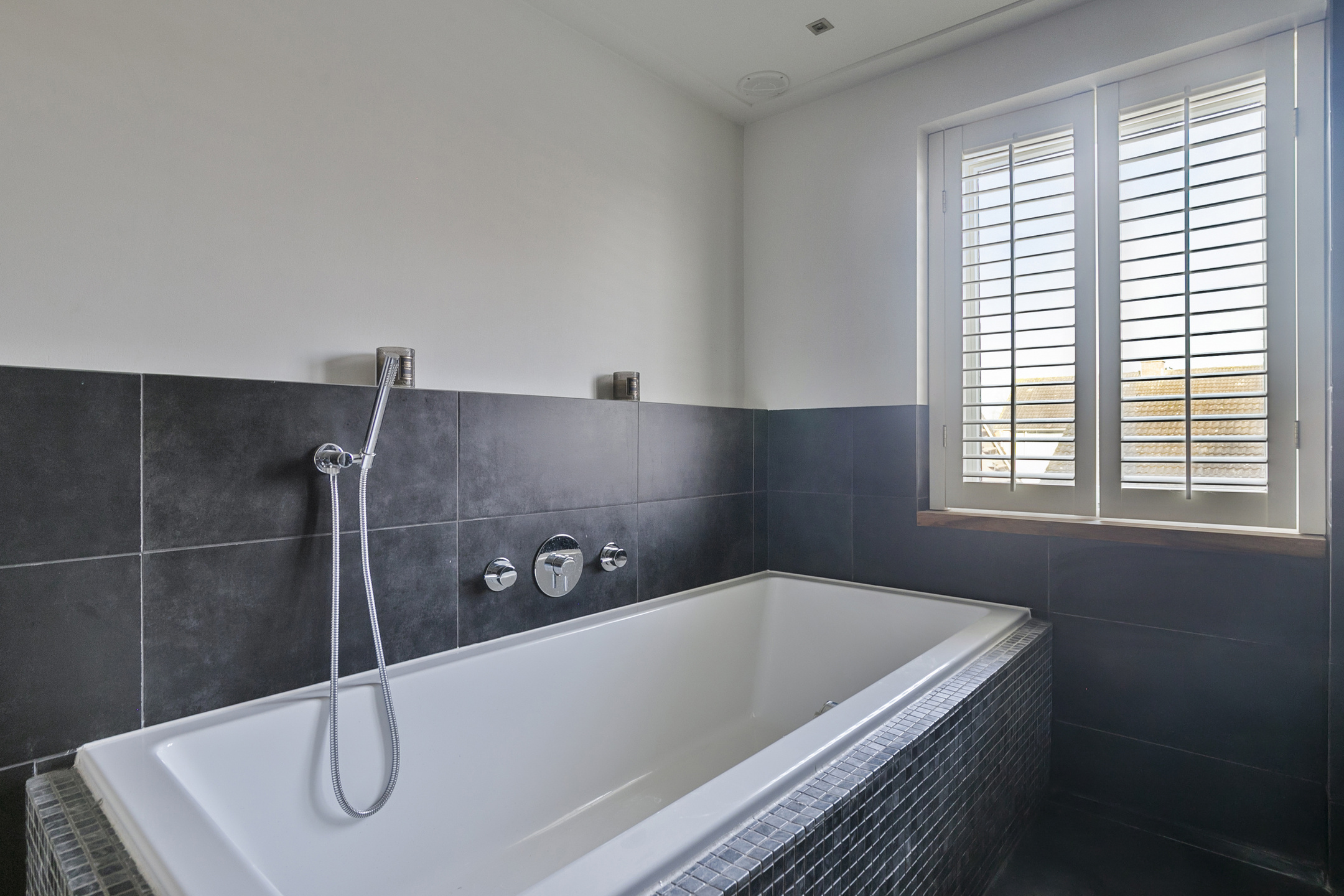 5 Rooms Rooms,1 BathroomBathrooms,Woonhuis,Te Koop,1440