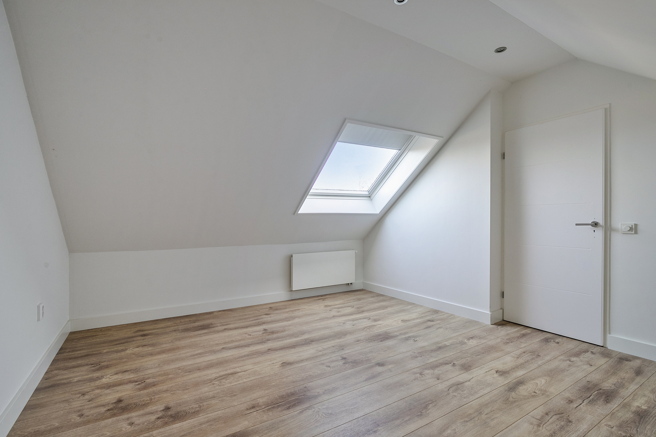 5 Rooms Rooms,1 BathroomBathrooms,Woonhuis,Te Koop,1440
