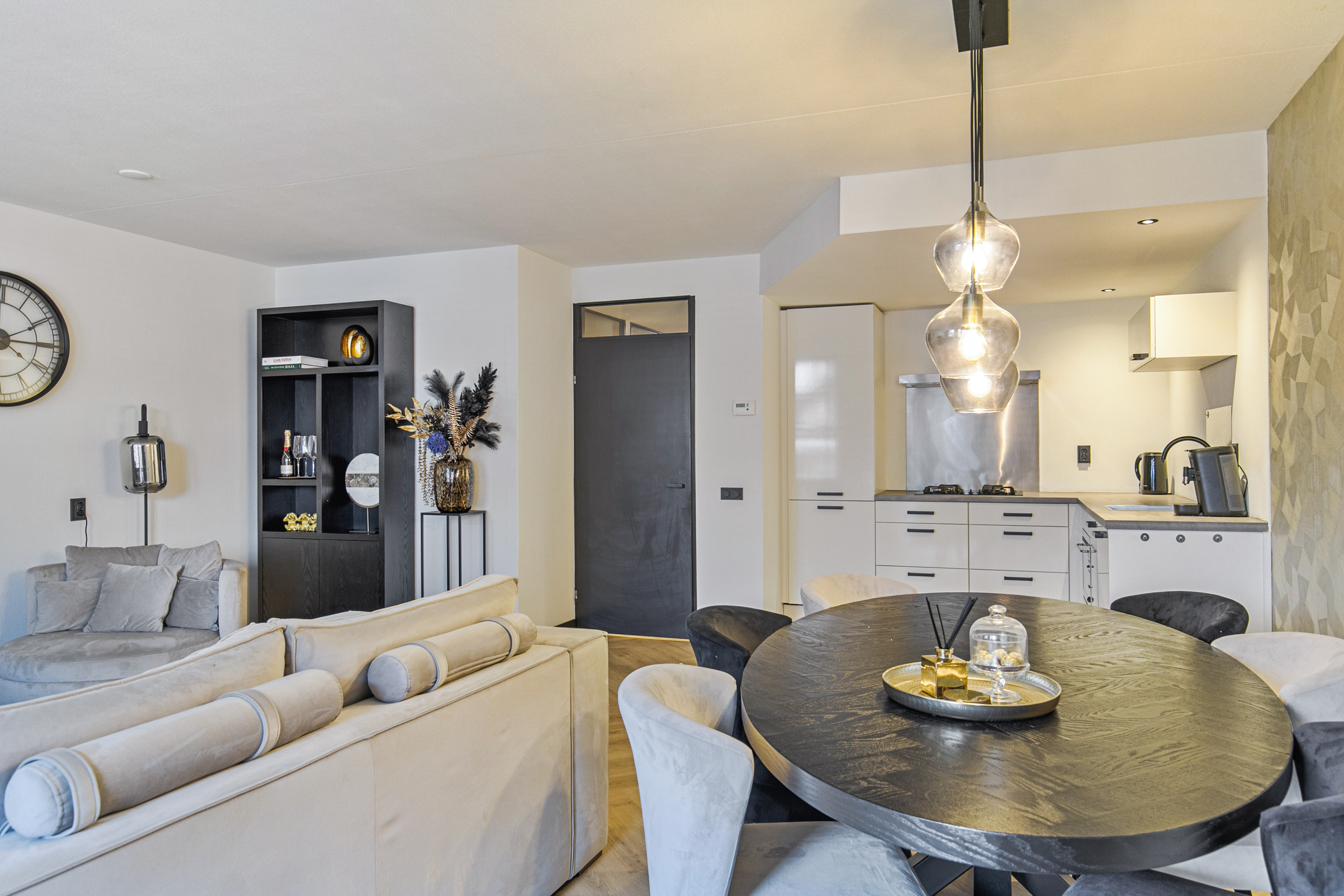 2 Bedrooms Bedrooms, ,1 BathroomBathrooms,Appartement,Te Koop,1441