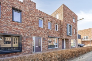 4 Rooms Rooms,1 BathroomBathrooms,Woonhuis,Te Koop,1449