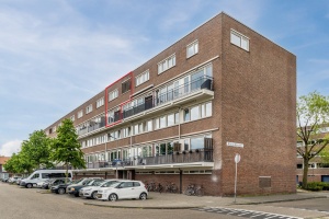 4 Bedrooms Bedrooms, ,1 BathroomBathrooms,Appartement,Te Koop,1475