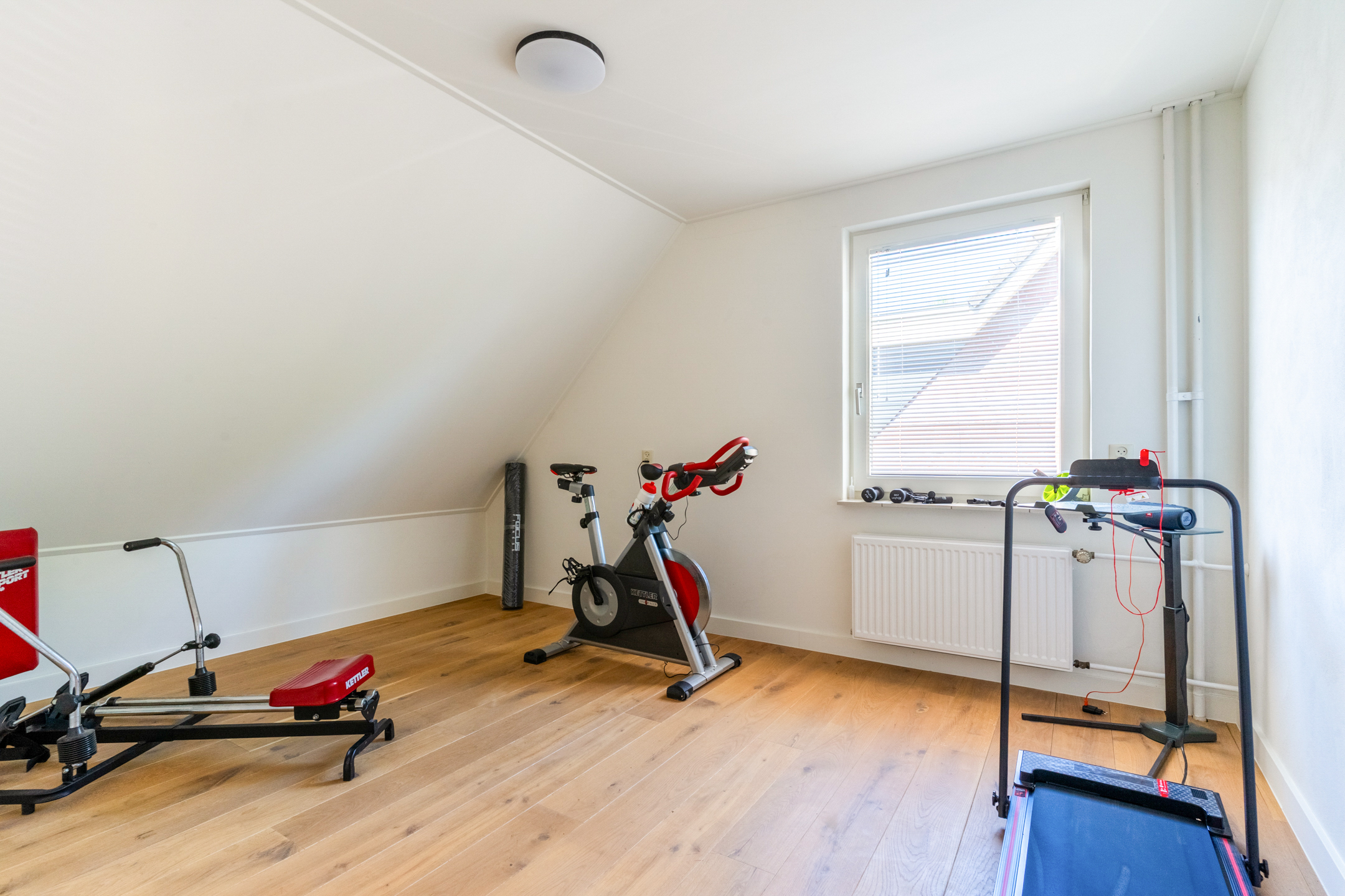 8 Rooms Rooms,1 BathroomBathrooms,Woonhuis,Te Koop,1476