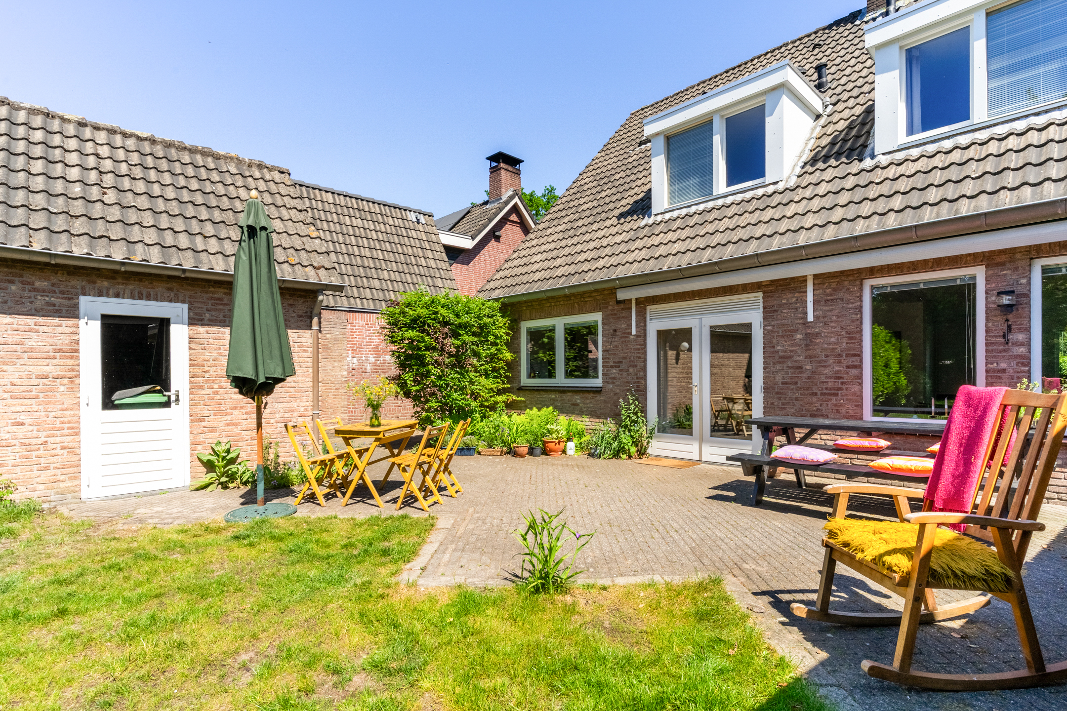 8 Rooms Rooms,1 BathroomBathrooms,Woonhuis,Te Koop,1476