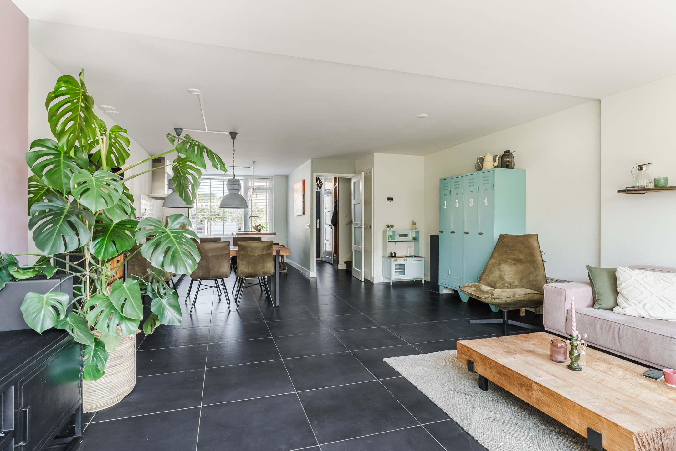 6 Rooms Rooms,1 BathroomBathrooms,Woonhuis,Te Koop,1477