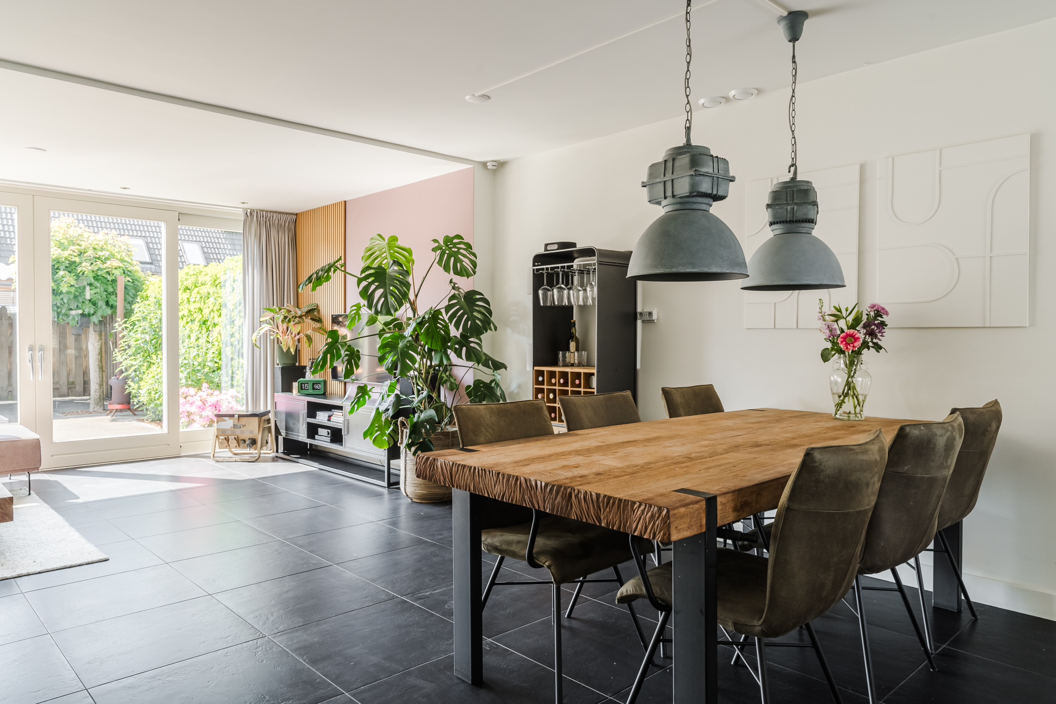 6 Rooms Rooms,1 BathroomBathrooms,Woonhuis,Te Koop,1477