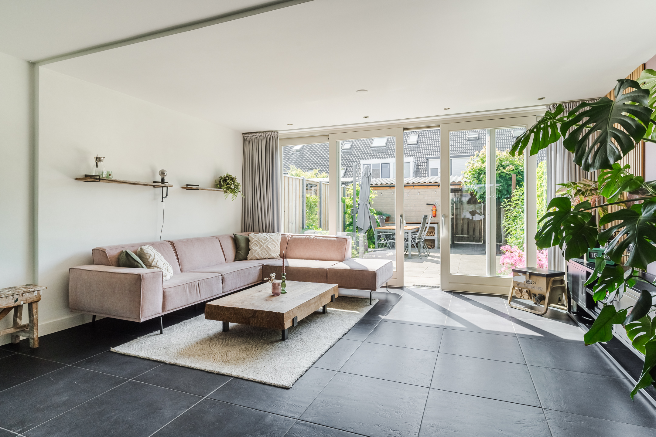 6 Rooms Rooms,1 BathroomBathrooms,Woonhuis,Te Koop,1477