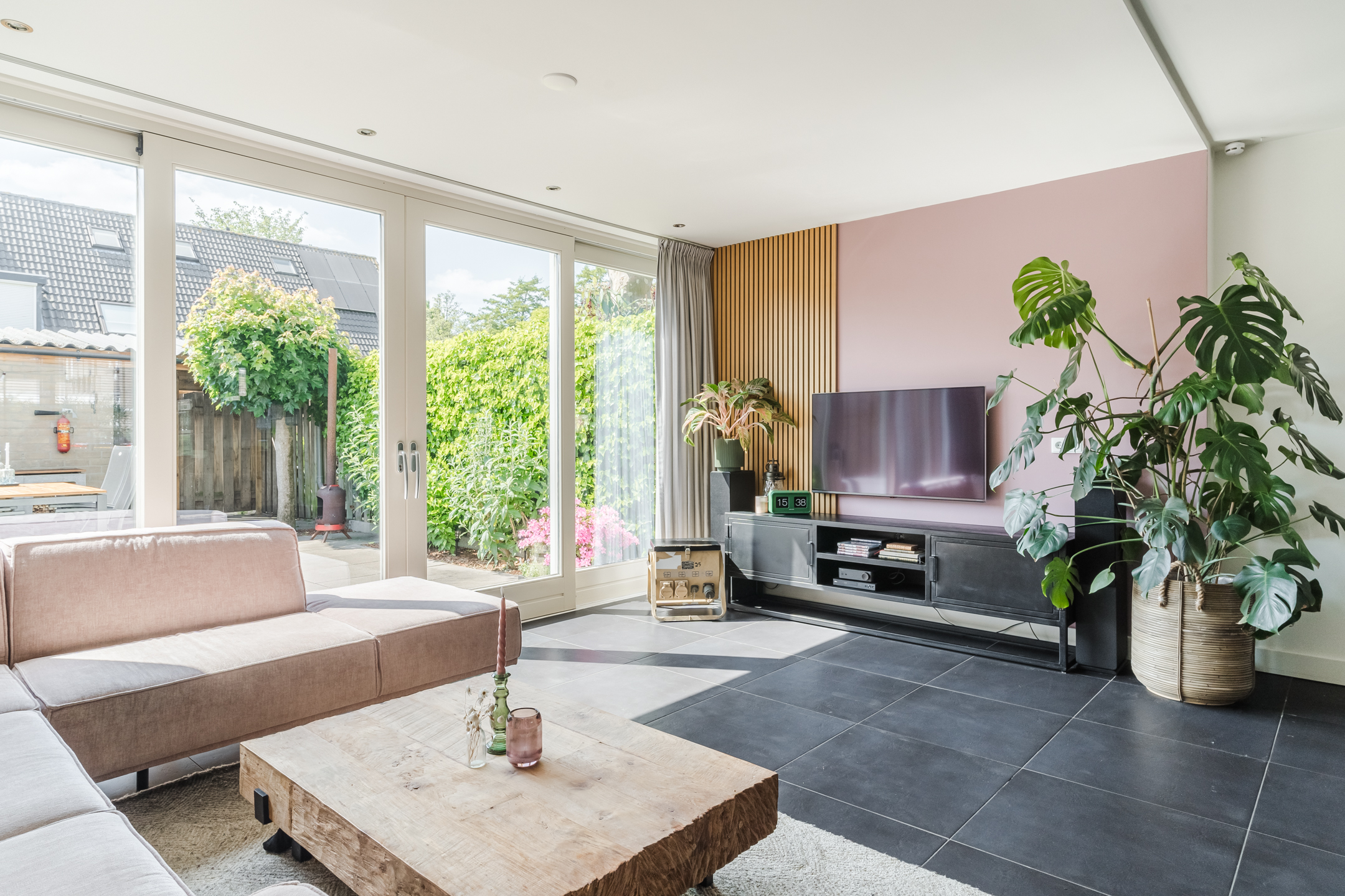 6 Rooms Rooms,1 BathroomBathrooms,Woonhuis,Te Koop,1477