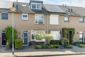 6 Rooms Rooms,1 BathroomBathrooms,Woonhuis,Te Koop,1477