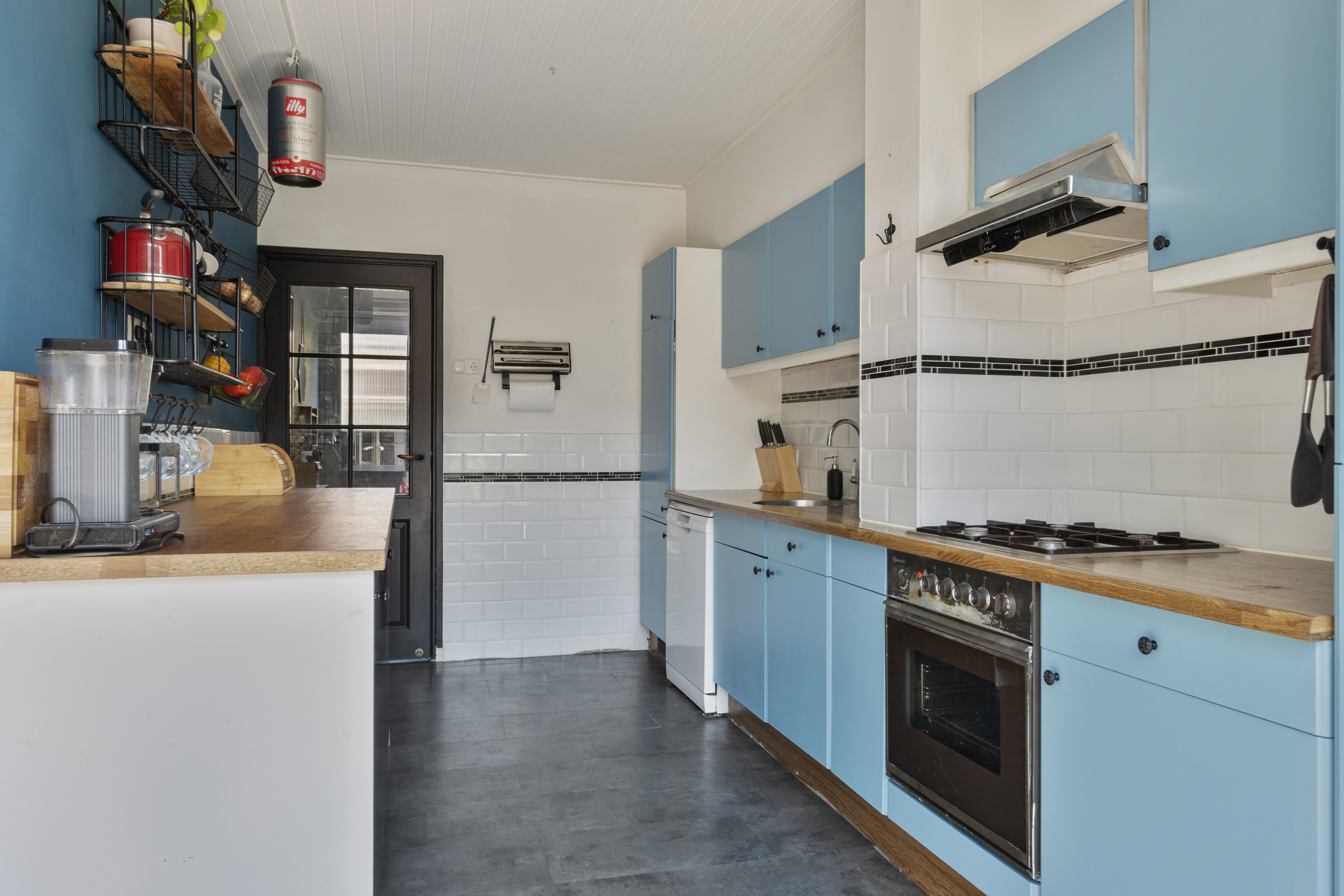 4 Rooms Rooms,1 BathroomBathrooms,Woonhuis,Te Koop,1483