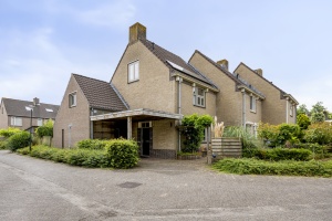 6 Rooms Rooms,1 BathroomBathrooms,Woonhuis,Te Koop,1491