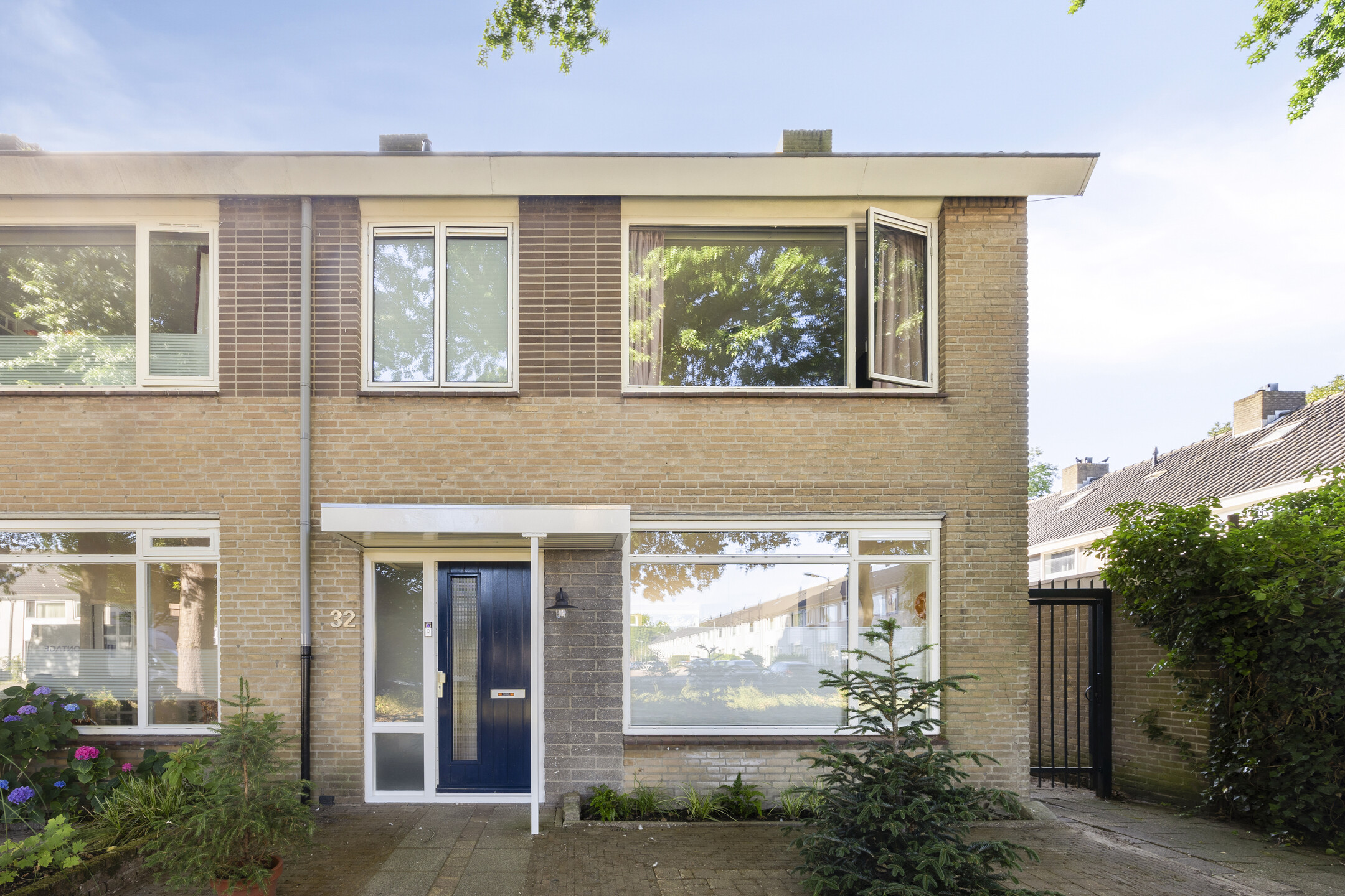 4 Bedrooms Bedrooms, ,1 BathroomBathrooms,Appartement,Te Koop,1495