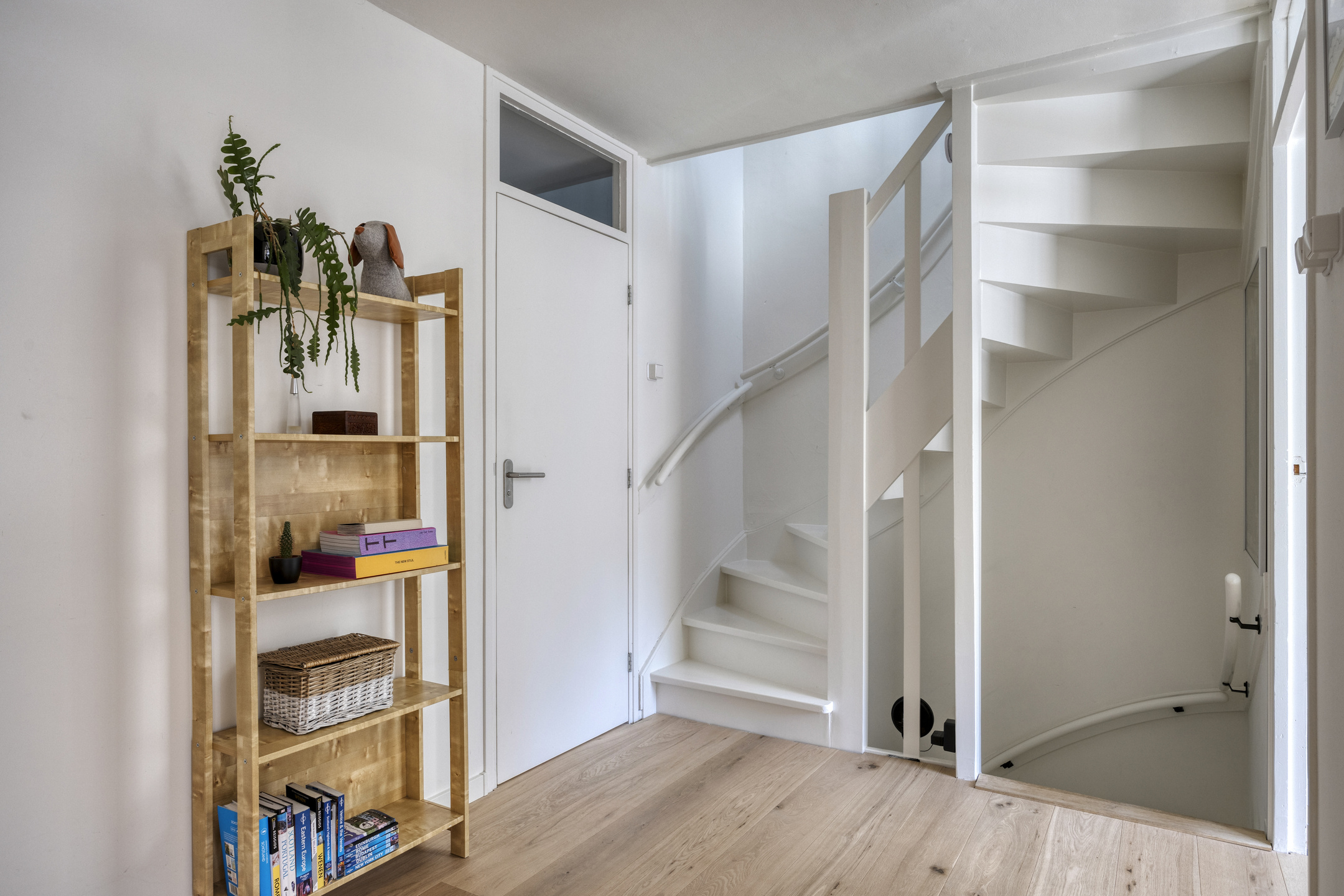 4 Bedrooms Bedrooms, ,1 BathroomBathrooms,Appartement,Te Koop,1495