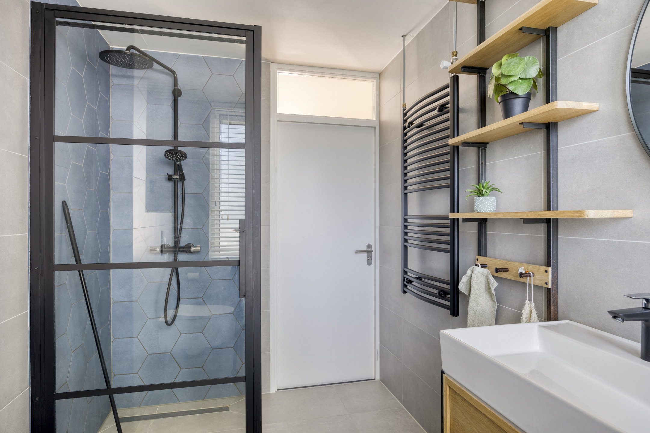 4 Bedrooms Bedrooms, ,1 BathroomBathrooms,Appartement,Te Koop,1495