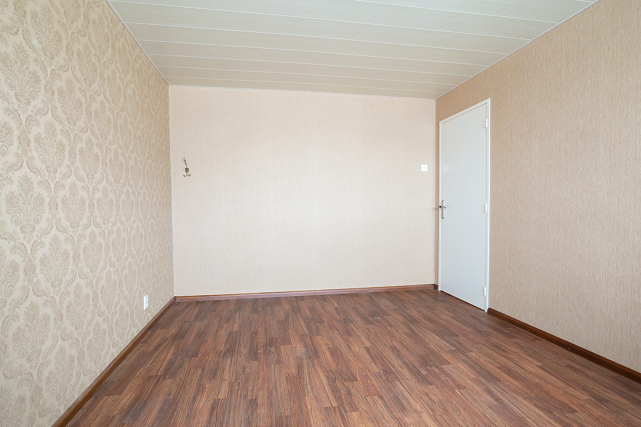 5 Rooms Rooms,1 BathroomBathrooms,Woonhuis,Te Koop,1026