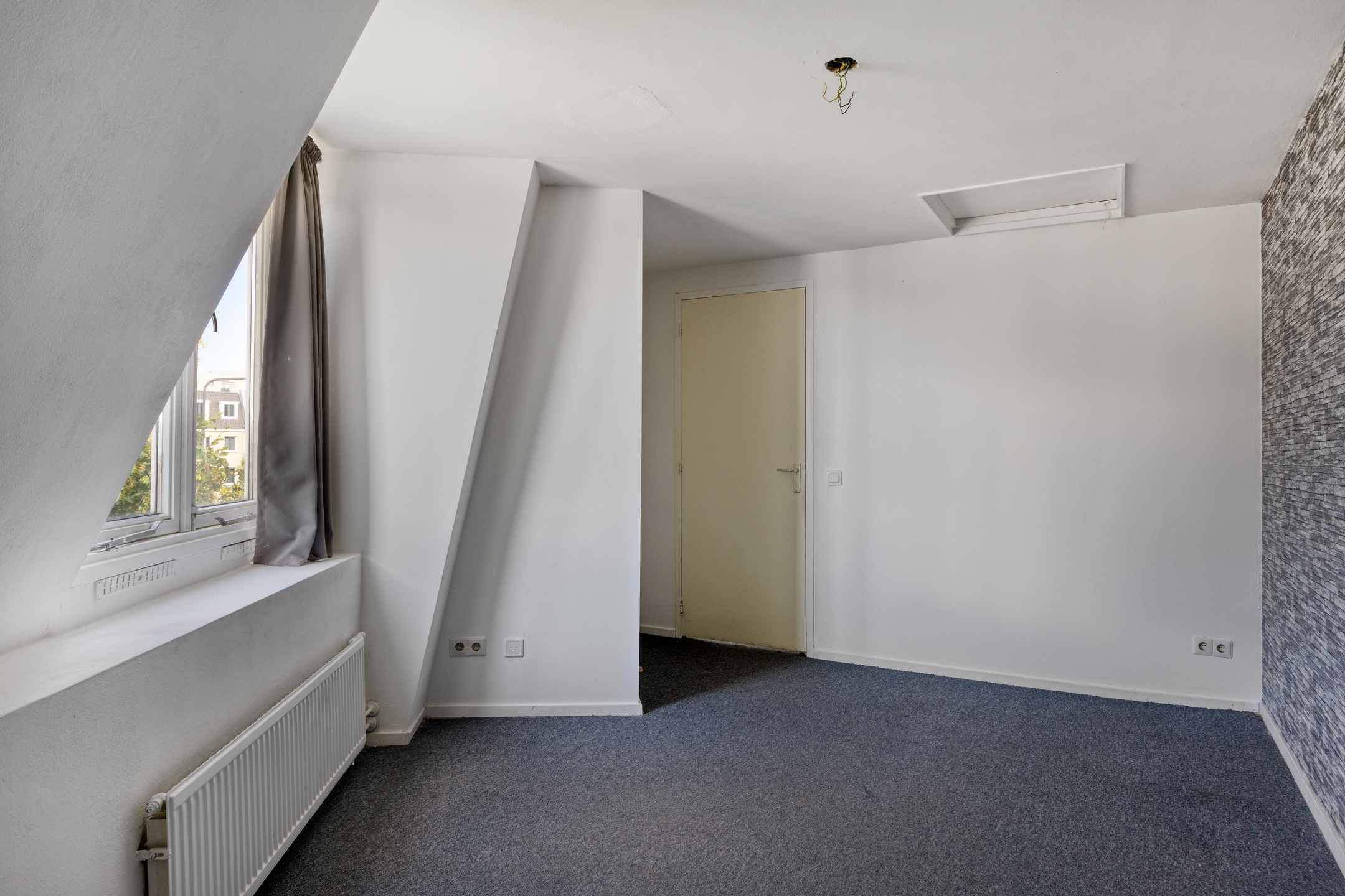 2 Bedrooms Bedrooms, ,1 BathroomBathrooms,Appartement,Te Koop,1500