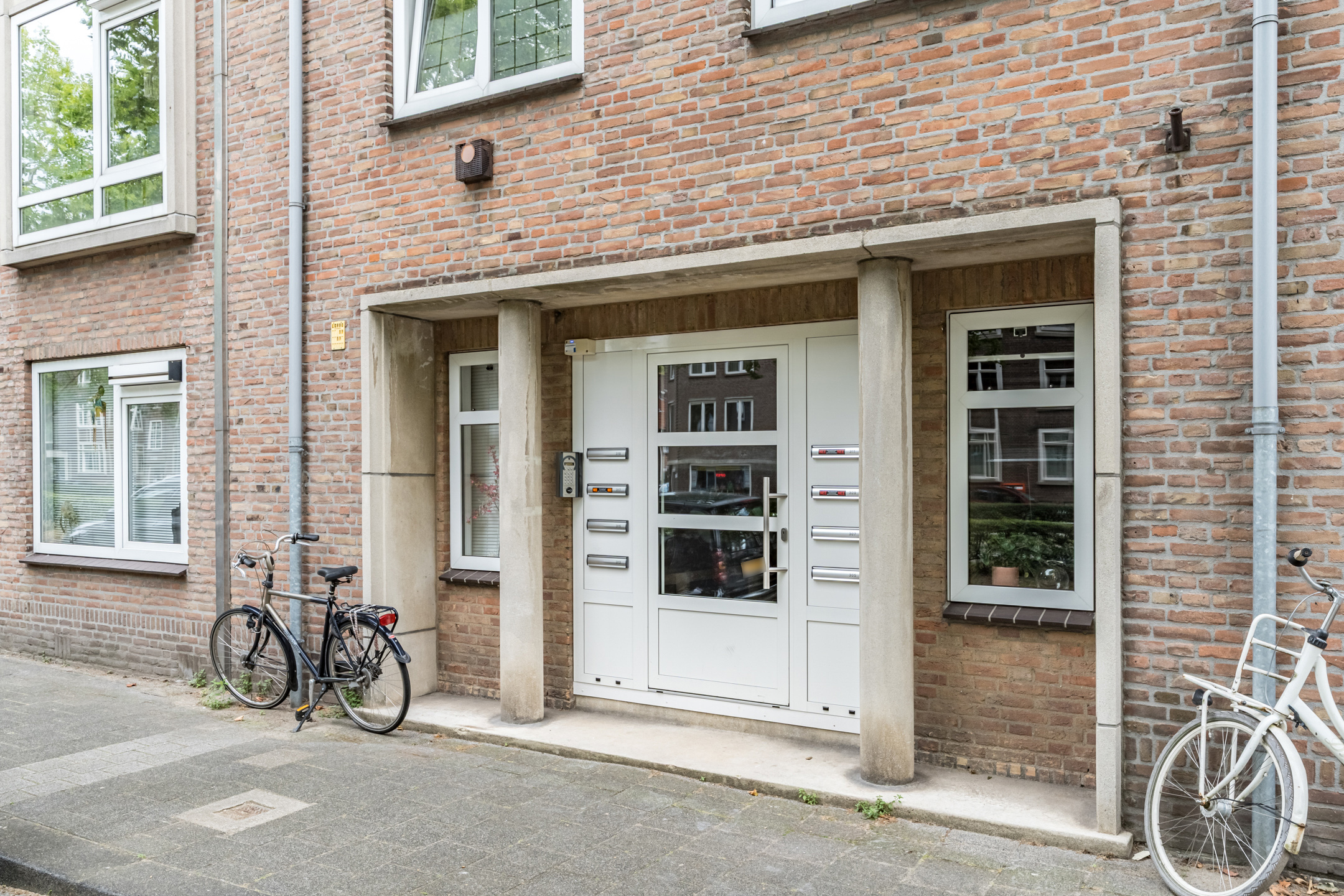 2 Bedrooms Bedrooms, ,1 BathroomBathrooms,Appartement,Te Koop,1501