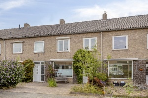 5 Rooms Rooms,4 BathroomsBathrooms,Woonhuis,Te Koop,1506