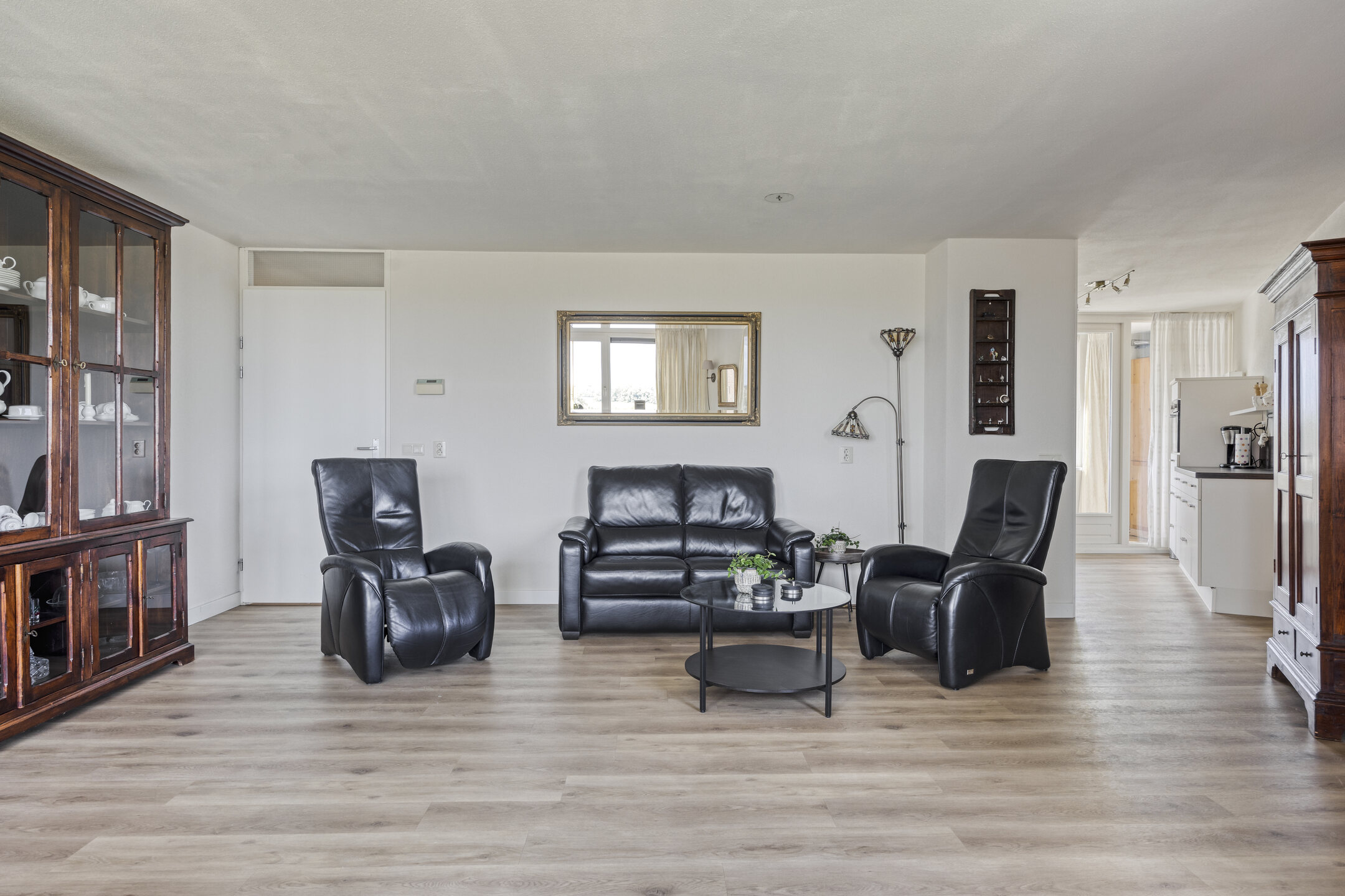 2 Bedrooms Bedrooms, ,1 BathroomBathrooms,Appartement,Te Koop,1510